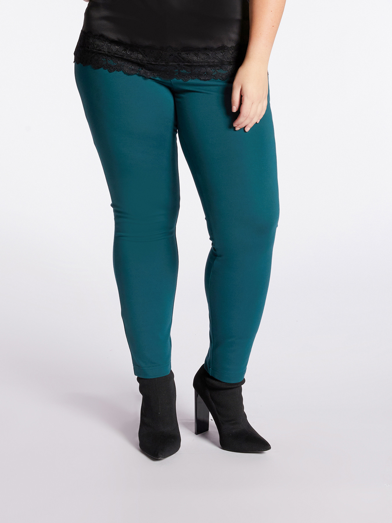 Pantalon skinny en maille Milano image number 1