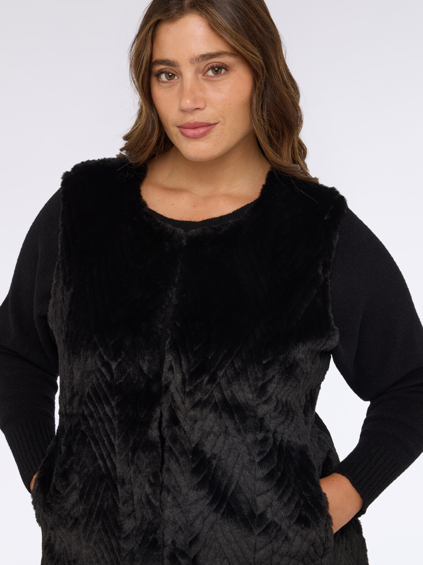 Plush effect vest image number 3