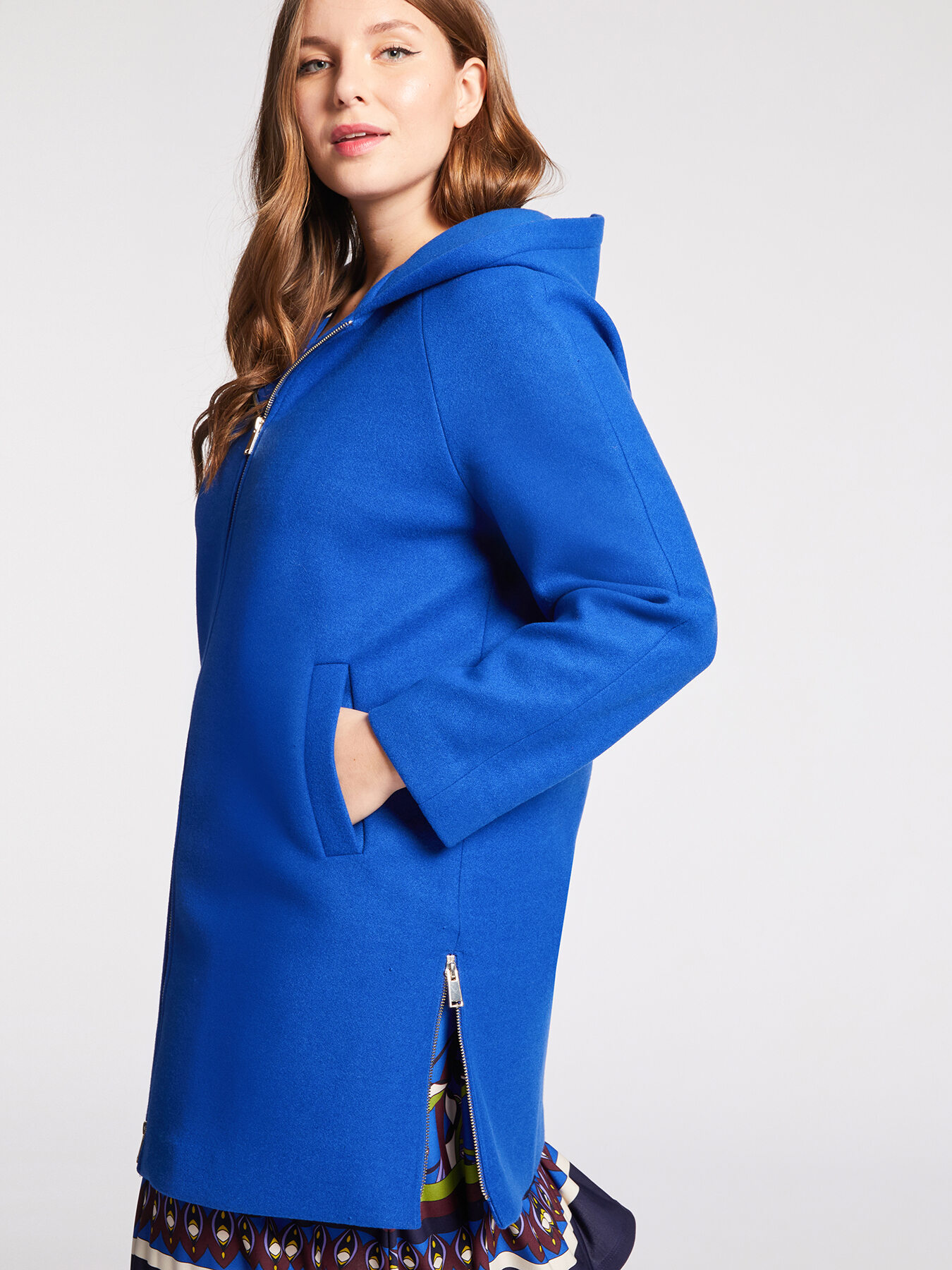 Abrigo con capucha image number 2