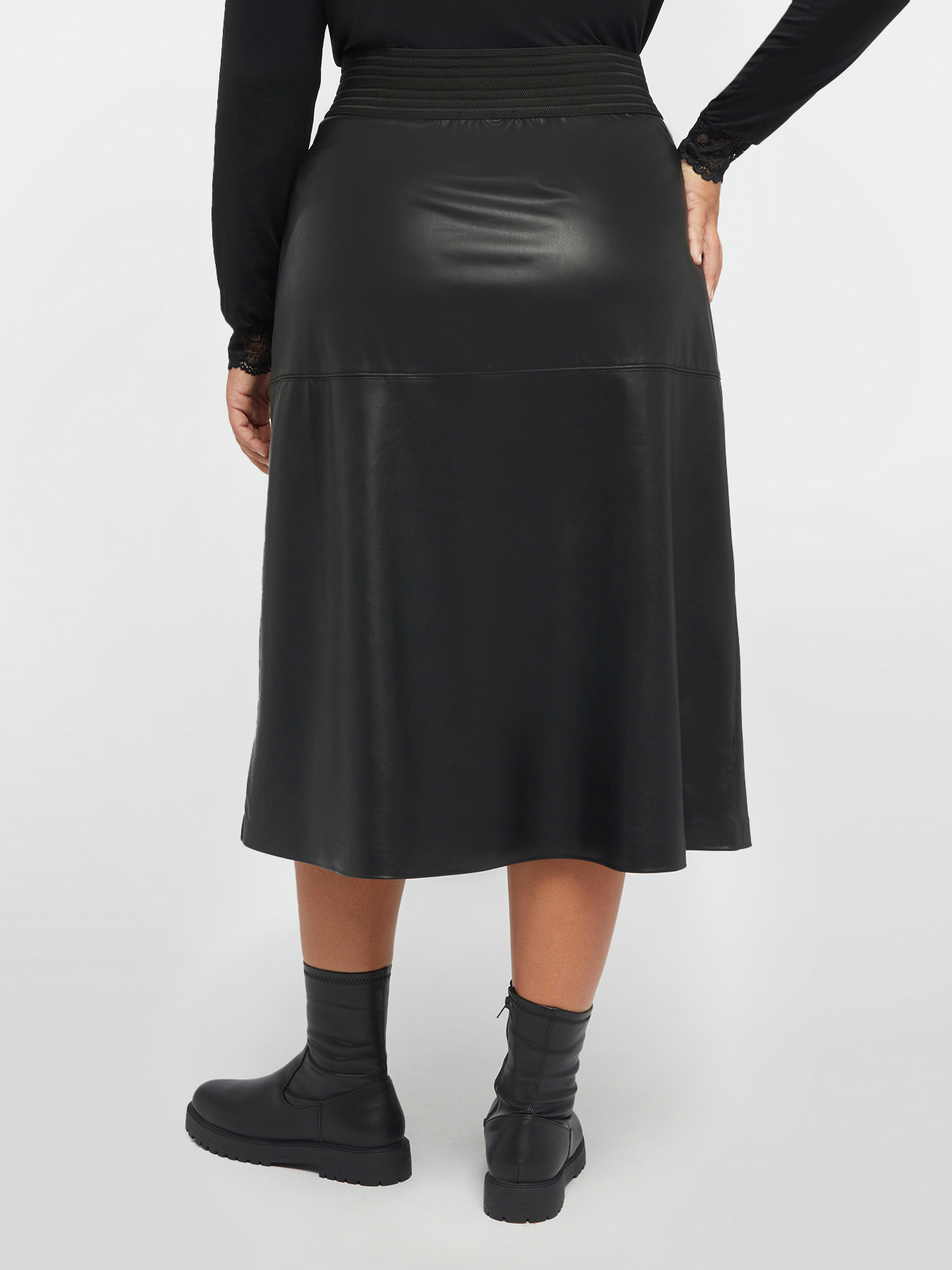 Ausgestellter Rock mit Kn&ouml;pfen image number 1