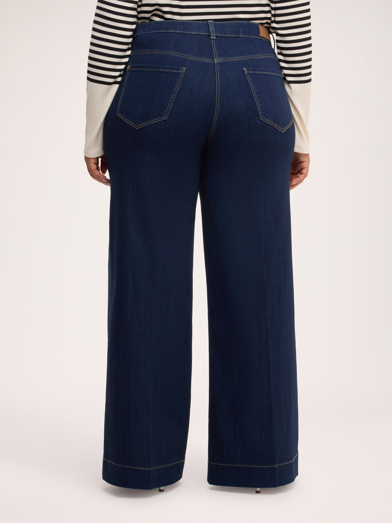 Jeans Wide Leg &mu;&epsilon; &pi;&lambda;ύ&sigma;&iota;&mu;&omicron; washed image number 1