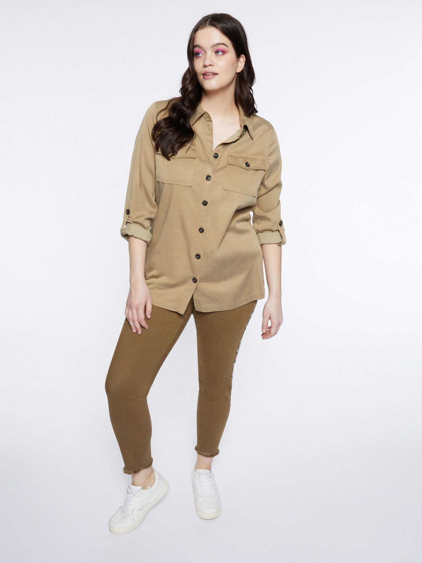 Skinny trousers with side appliqu&eacute;s image number 3