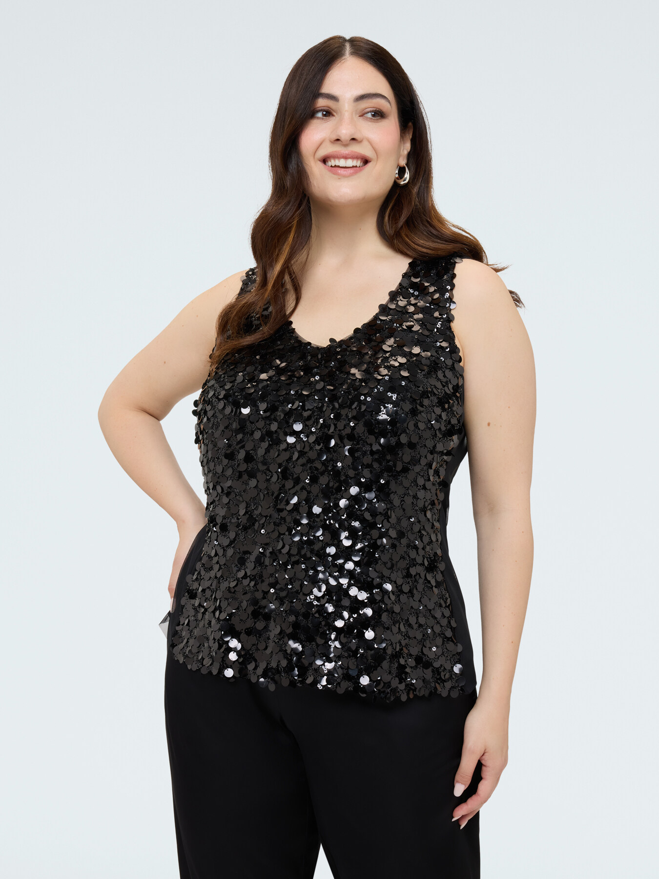 Top con paillettes e scollo a V image number 0