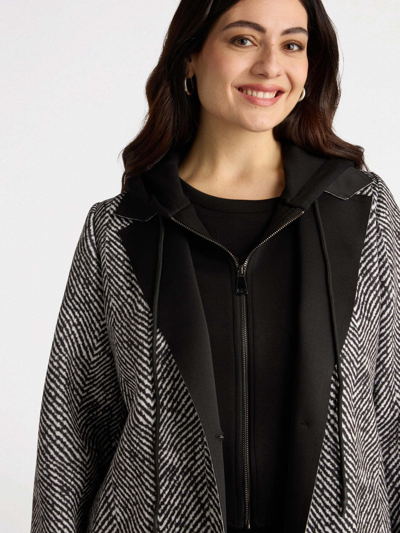 Cappotto in scuba con cappuccio image number 3