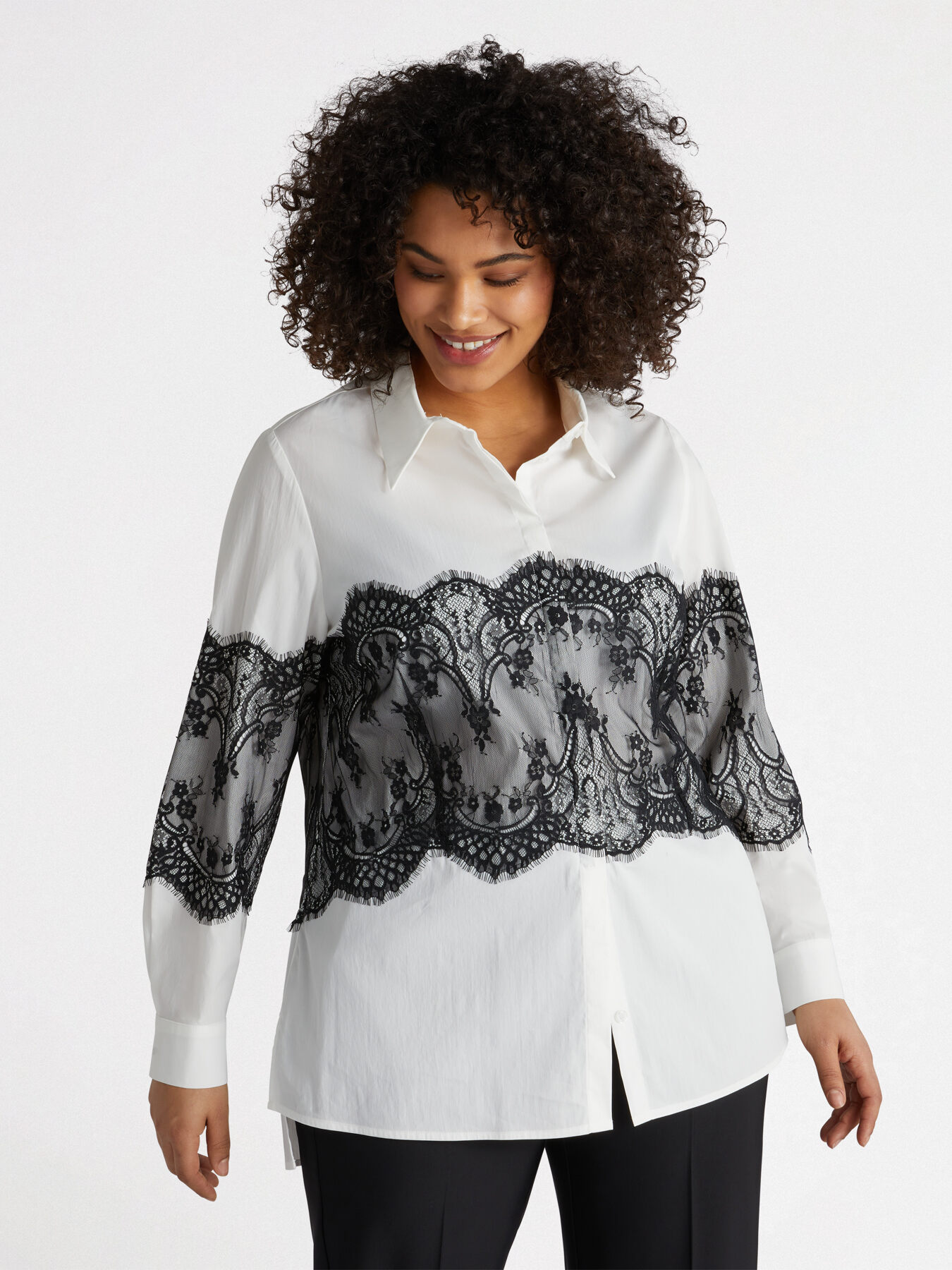 Camicia con maxi inserto in pizzo image number 0