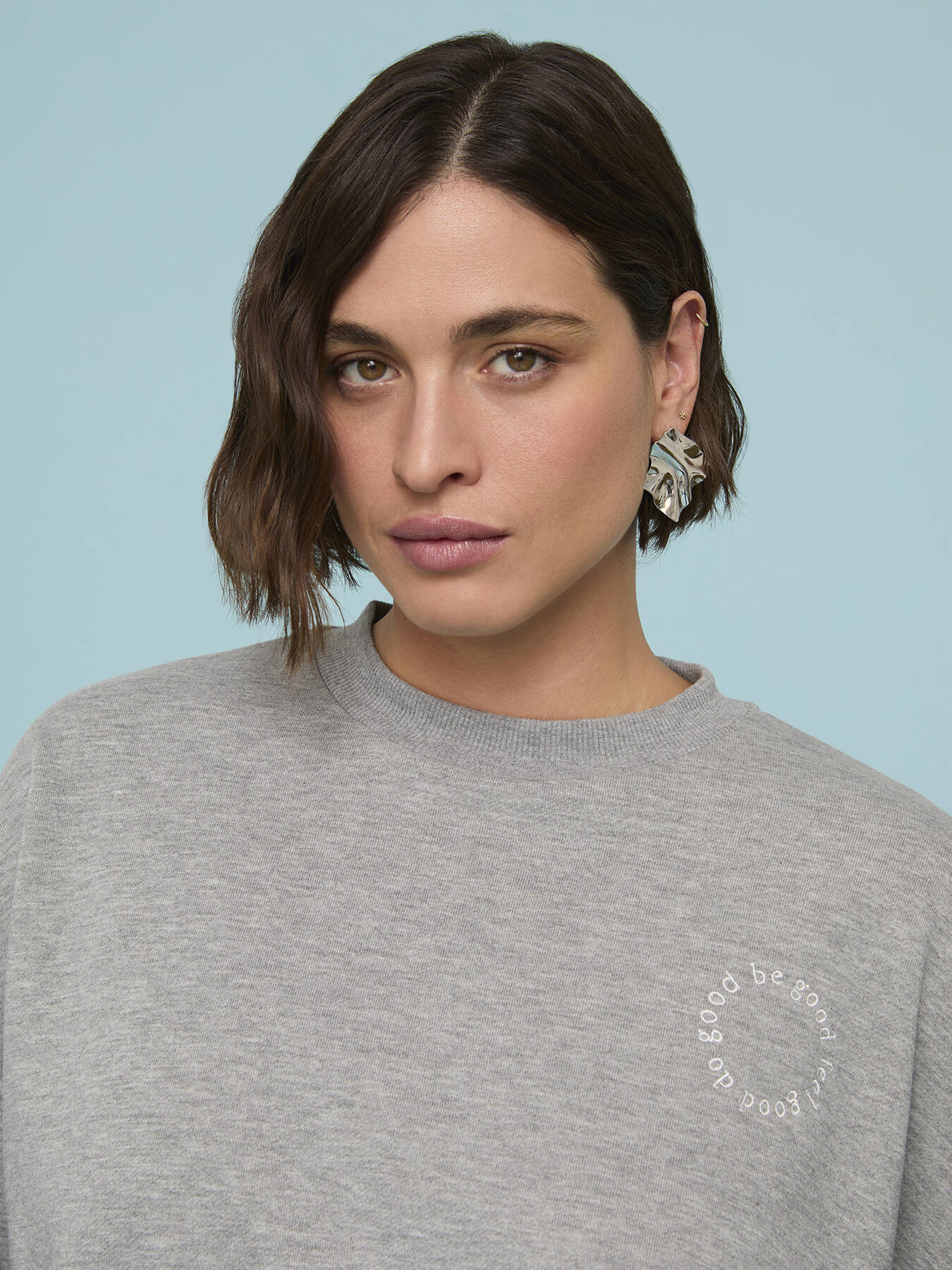 Closed sweatshirt with circular writing image number 2