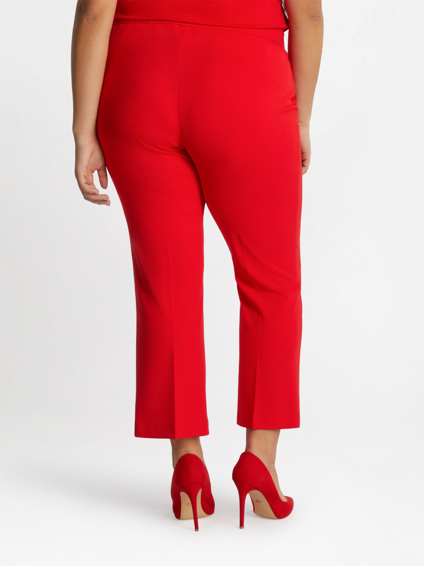 Pantal&oacute;n kick flare de tejido el&aacute;stico image number 1