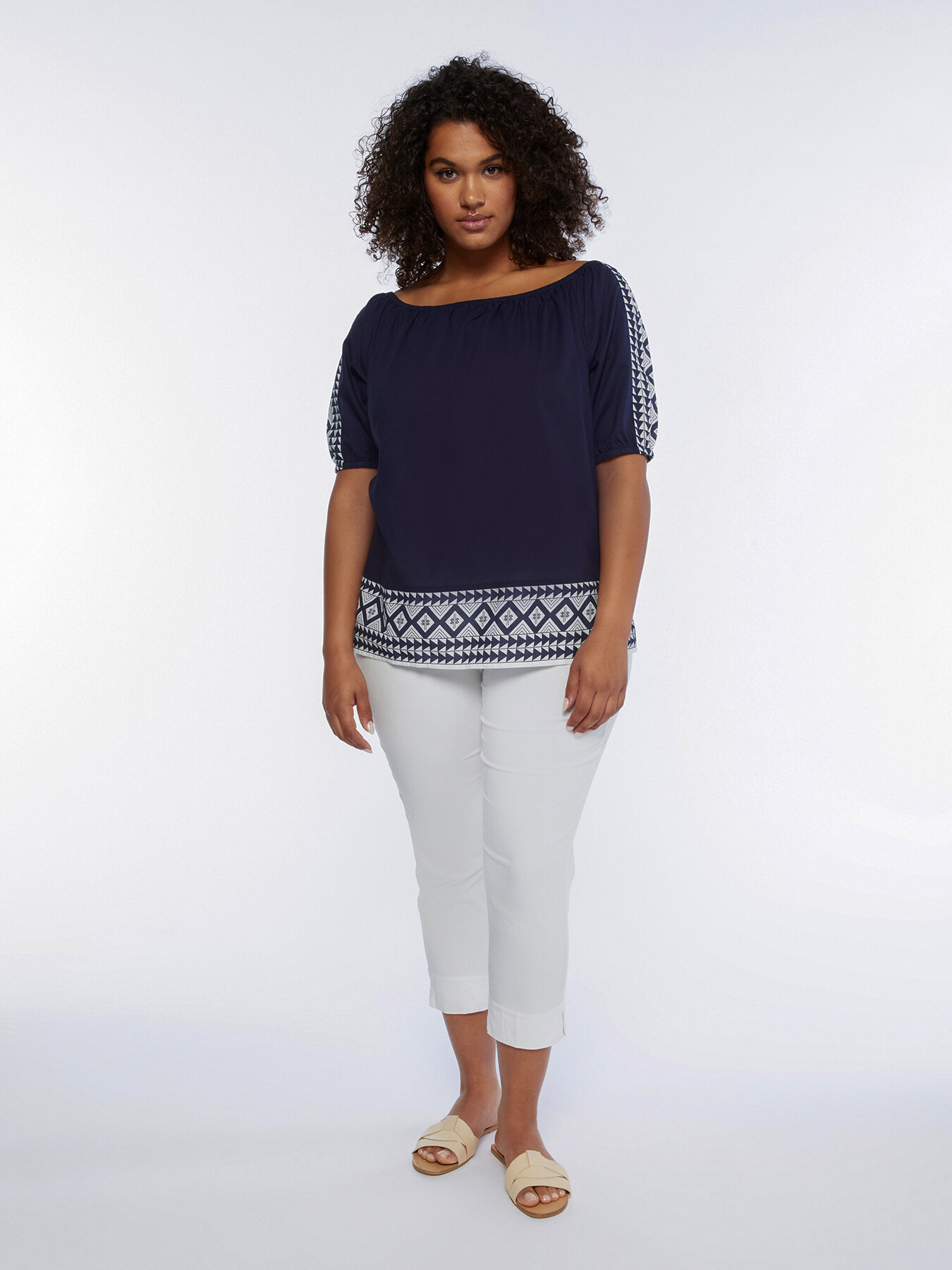 Blusa con estampado de azulejos image number 2