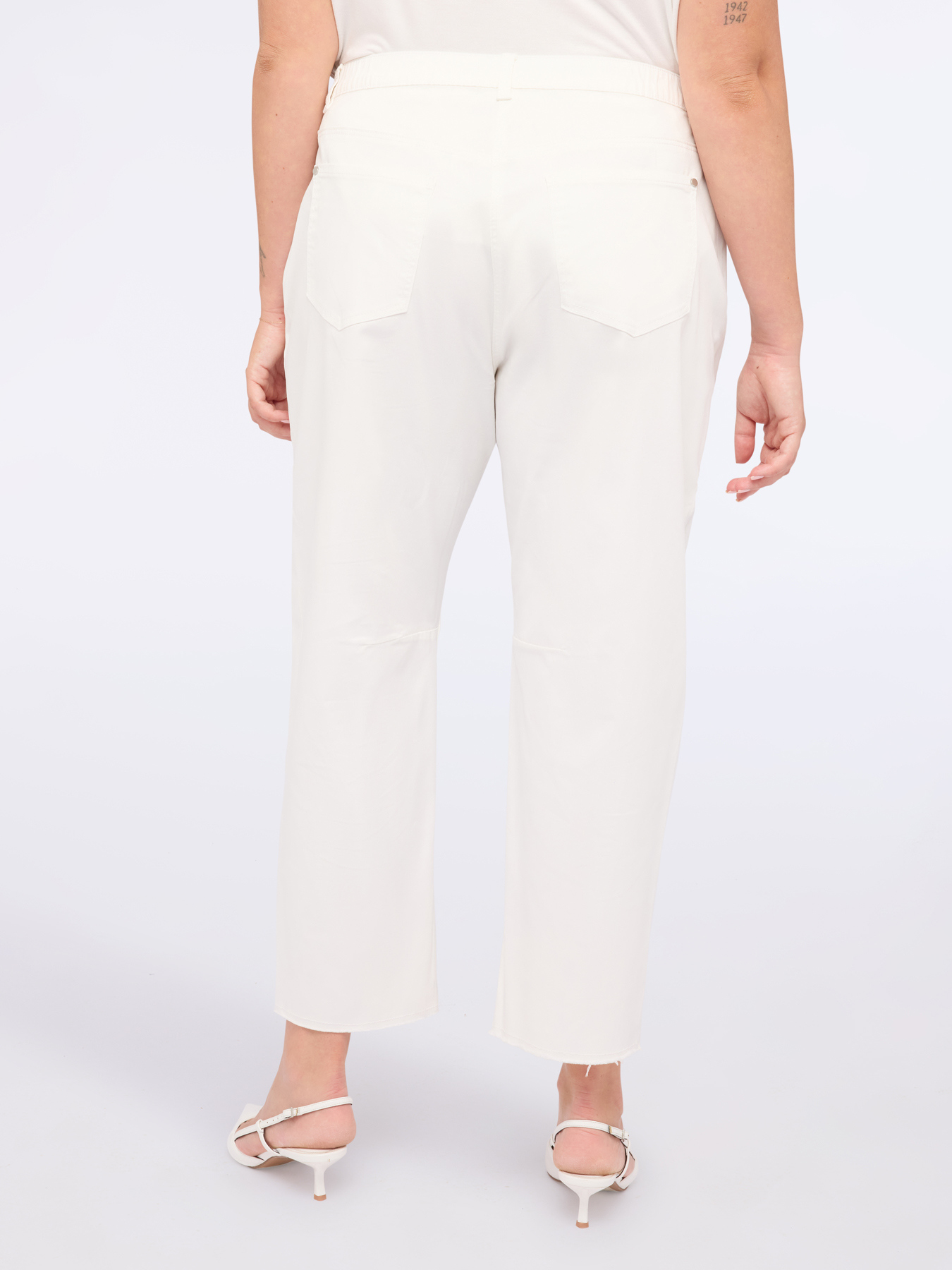 Moon fit trousers in cotton blend image number 1