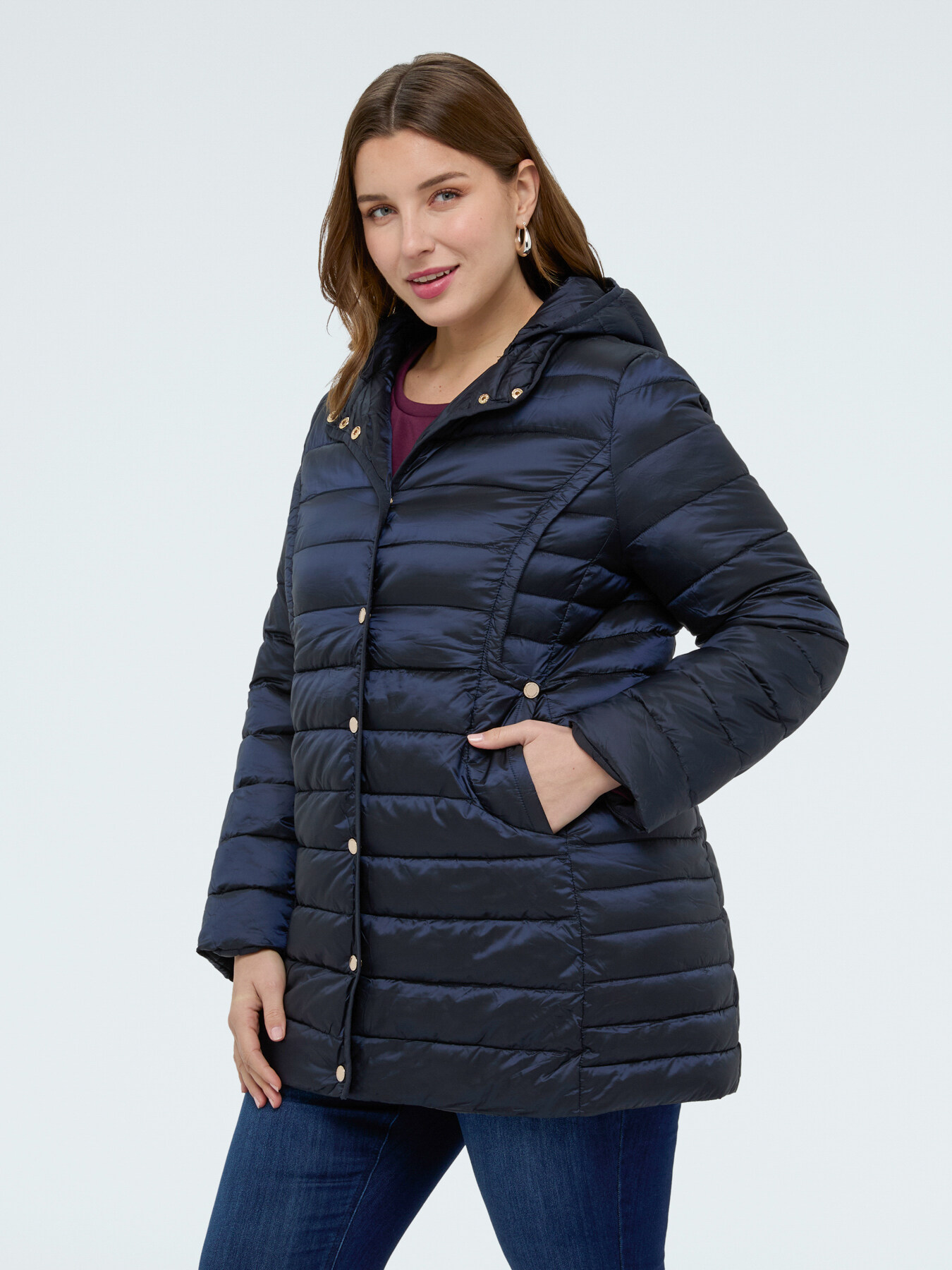 Gesteppte Daunenjacke mit abnehmbarer Kapuze image number 3