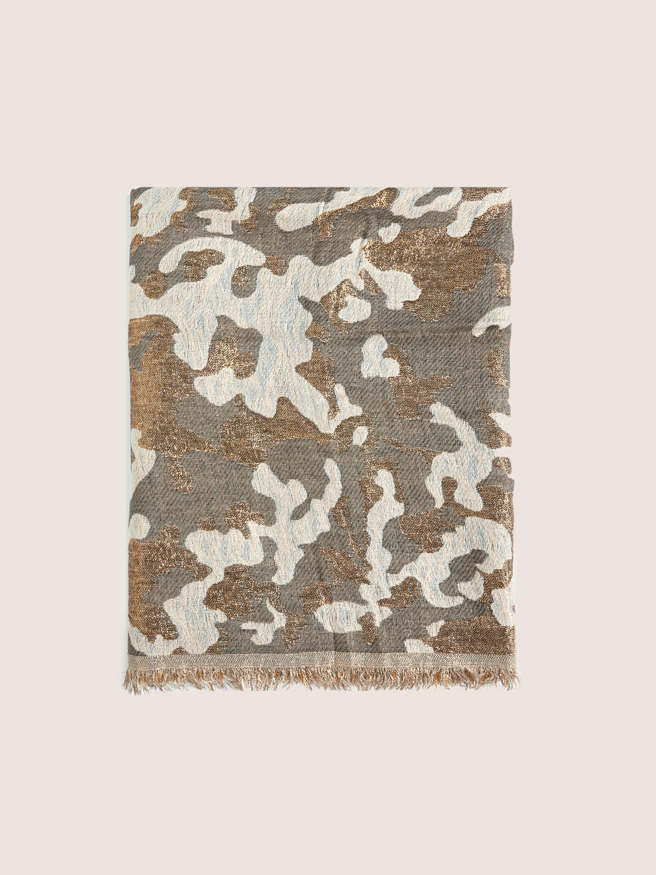 Camouflage scarf image number 1