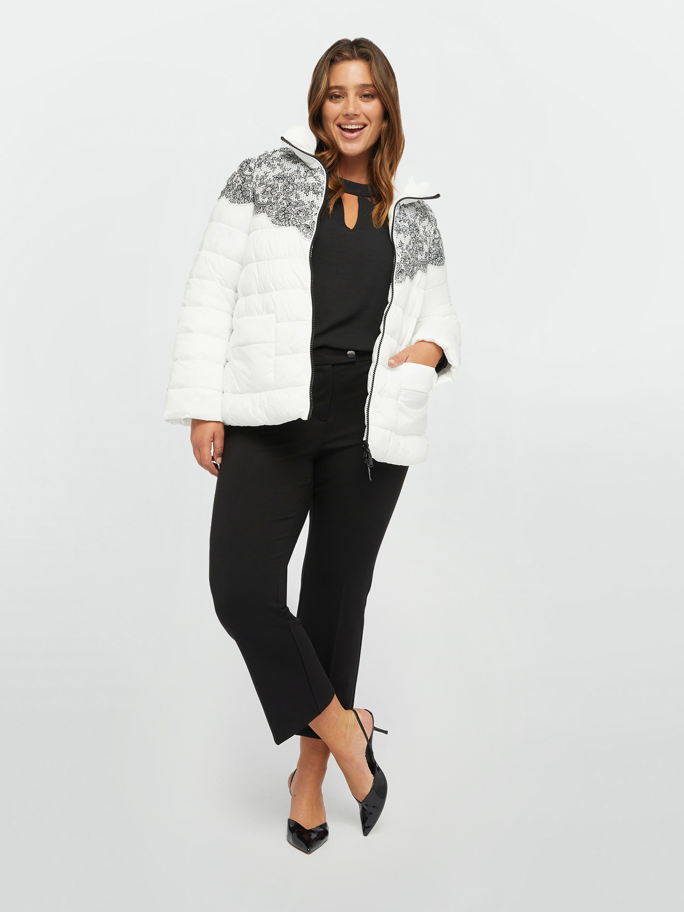 Reversible down jacket with lace print image number 3