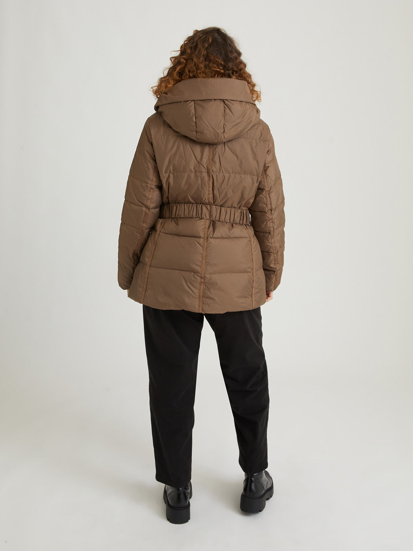 Plum&iacute;fero con capucha image number 1