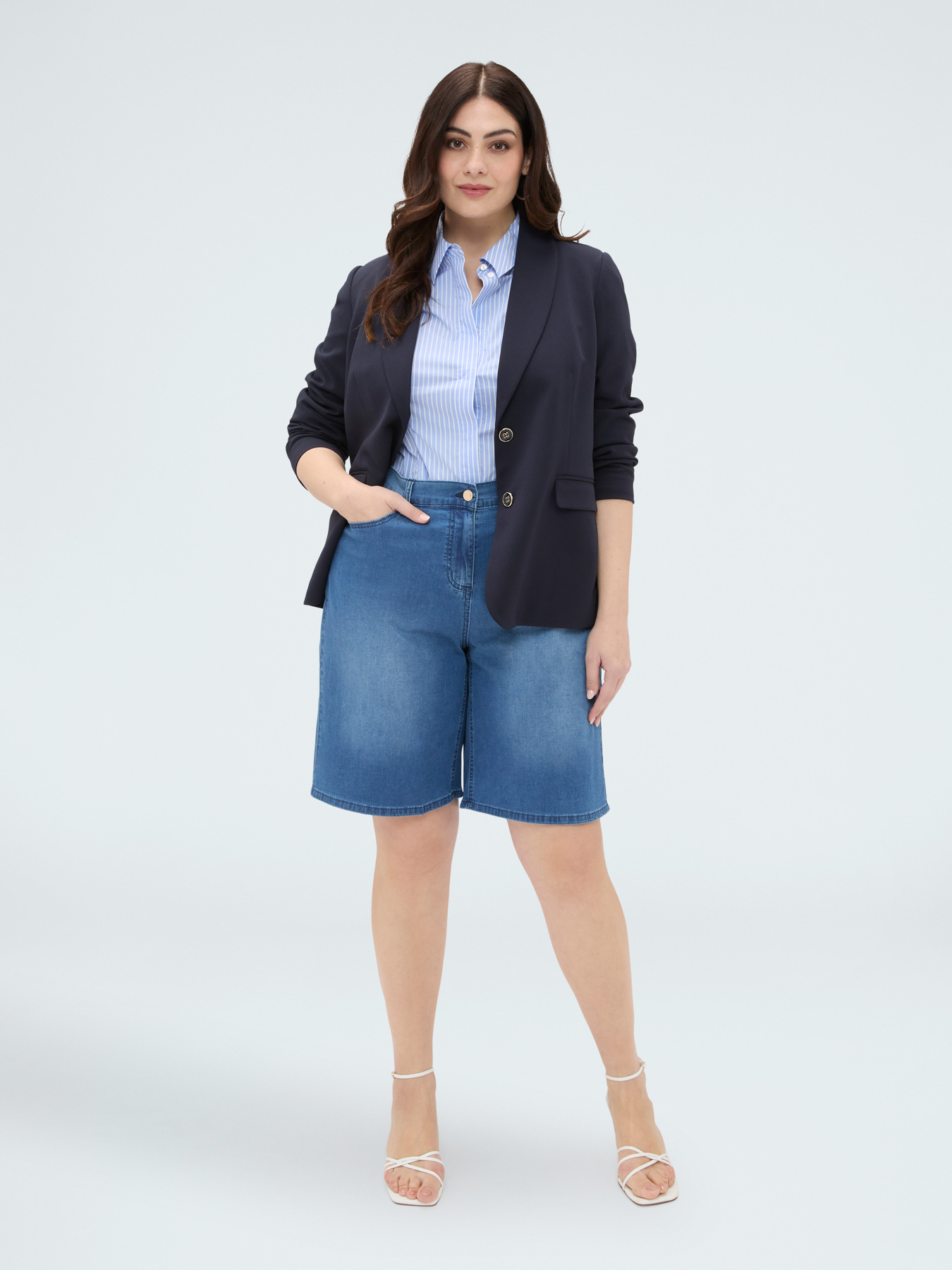 Washed effect denim bermuda shorts image number 2