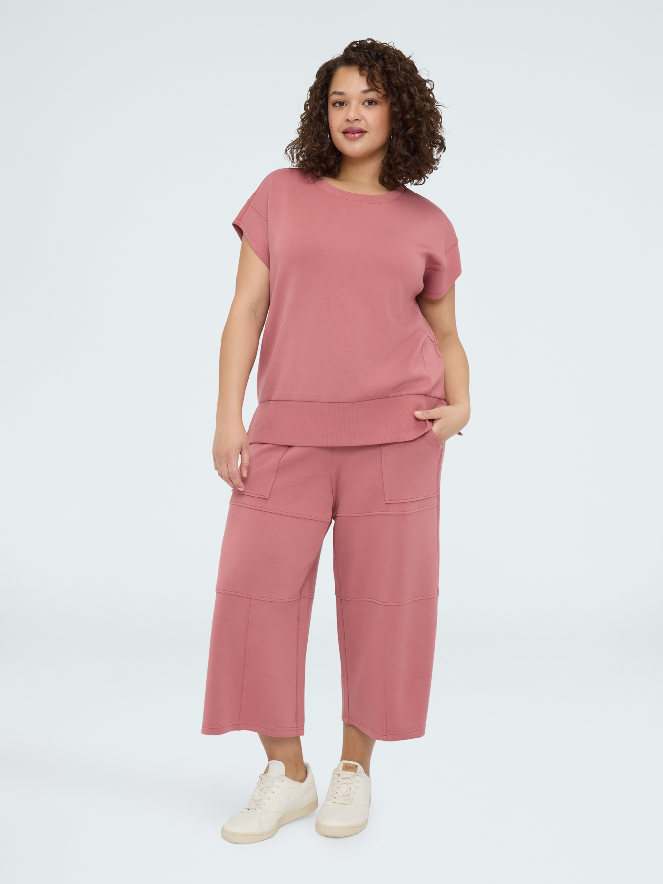 &Auml;rmelloser Sweatshirt aus Scuba image number 2