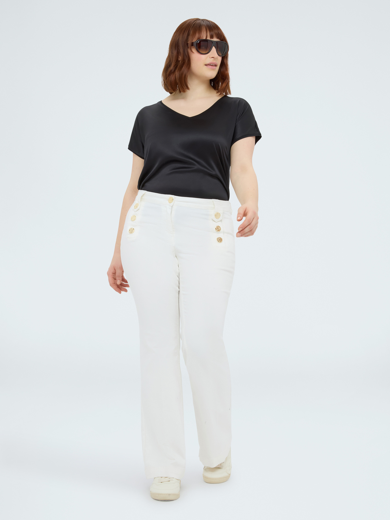 Two-material V-neck T-shirt image number 2