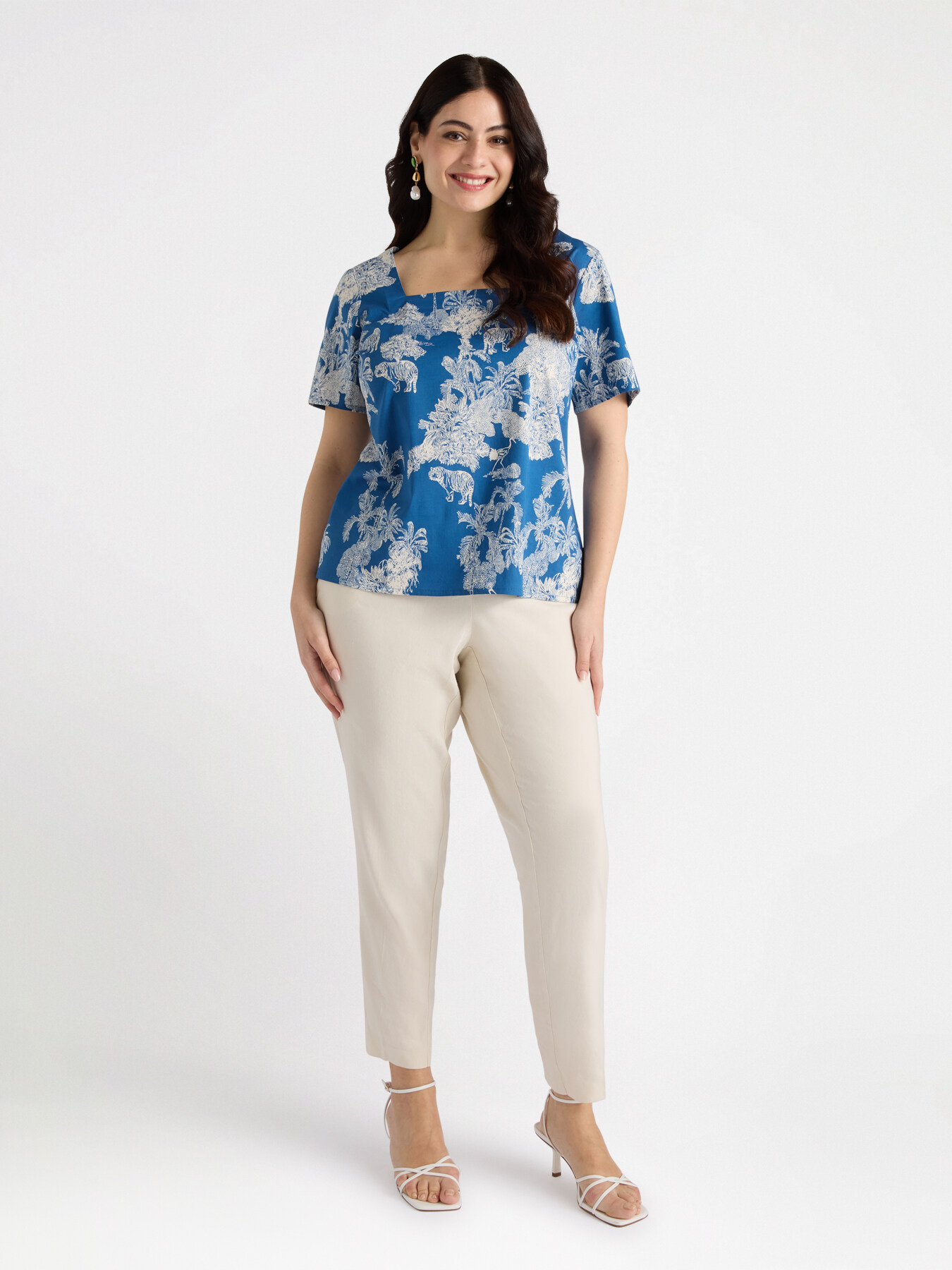 Bluse mit Dschungeldruck image number 2