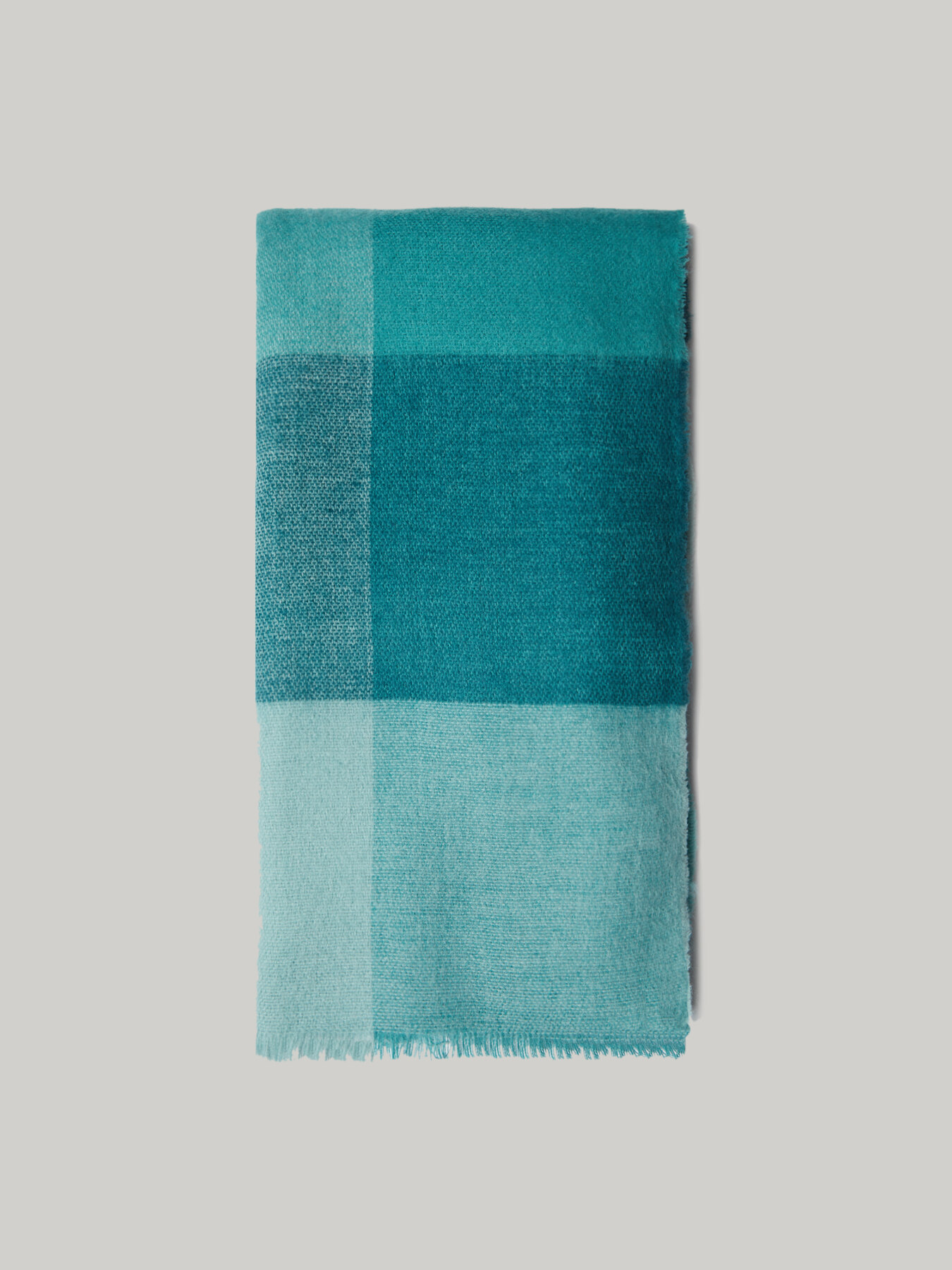 Sciarpa checks dai toni verdi image number 2