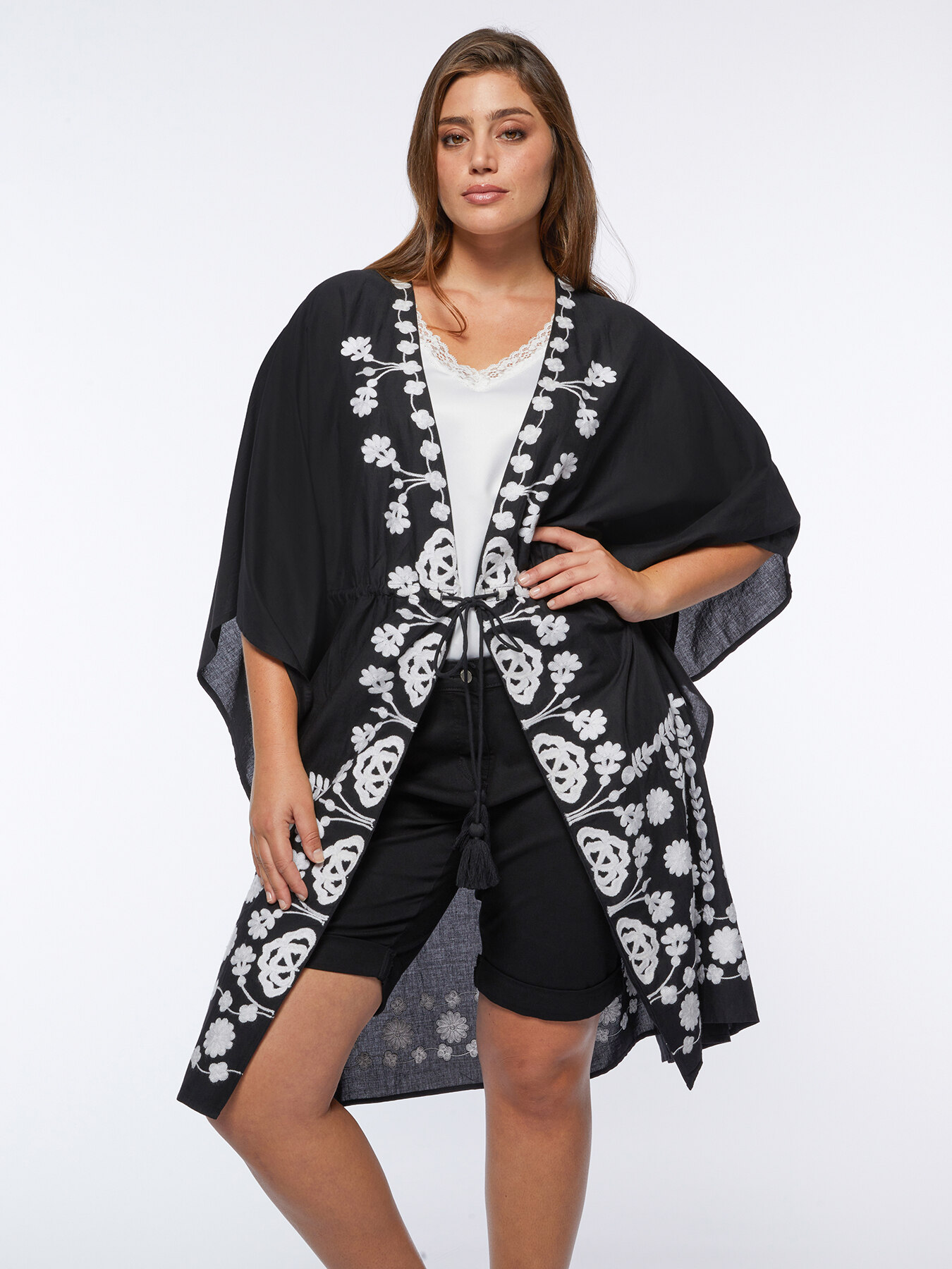 Caftano lungo ricamato image number 2