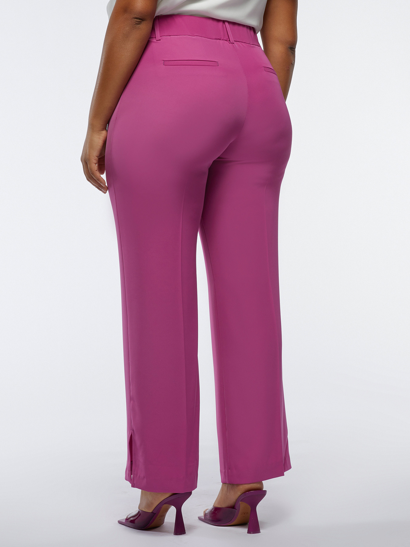 Pantalones rectos en tela fluida image number 1