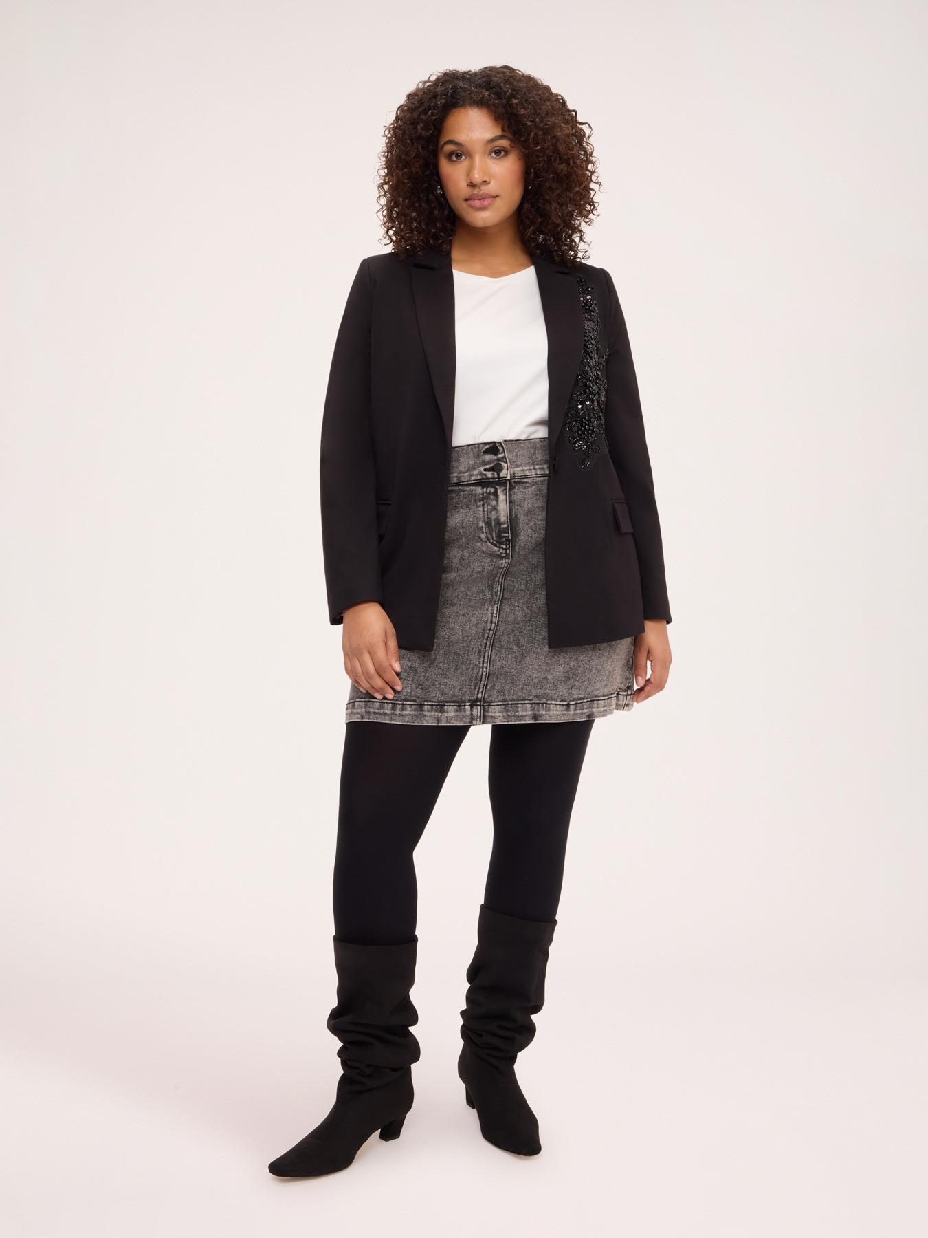 Milano Stitch Blazer with Sequins image number 4