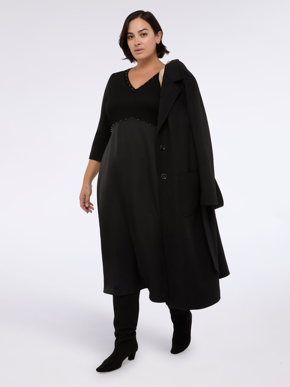 PRETTY Hybrid-Kleid mit V-Ausschnitt