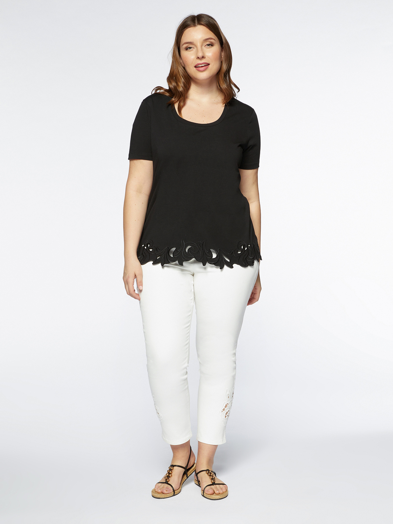 T-Shirt mit Spitzenbord&uuml;re unten image number 1