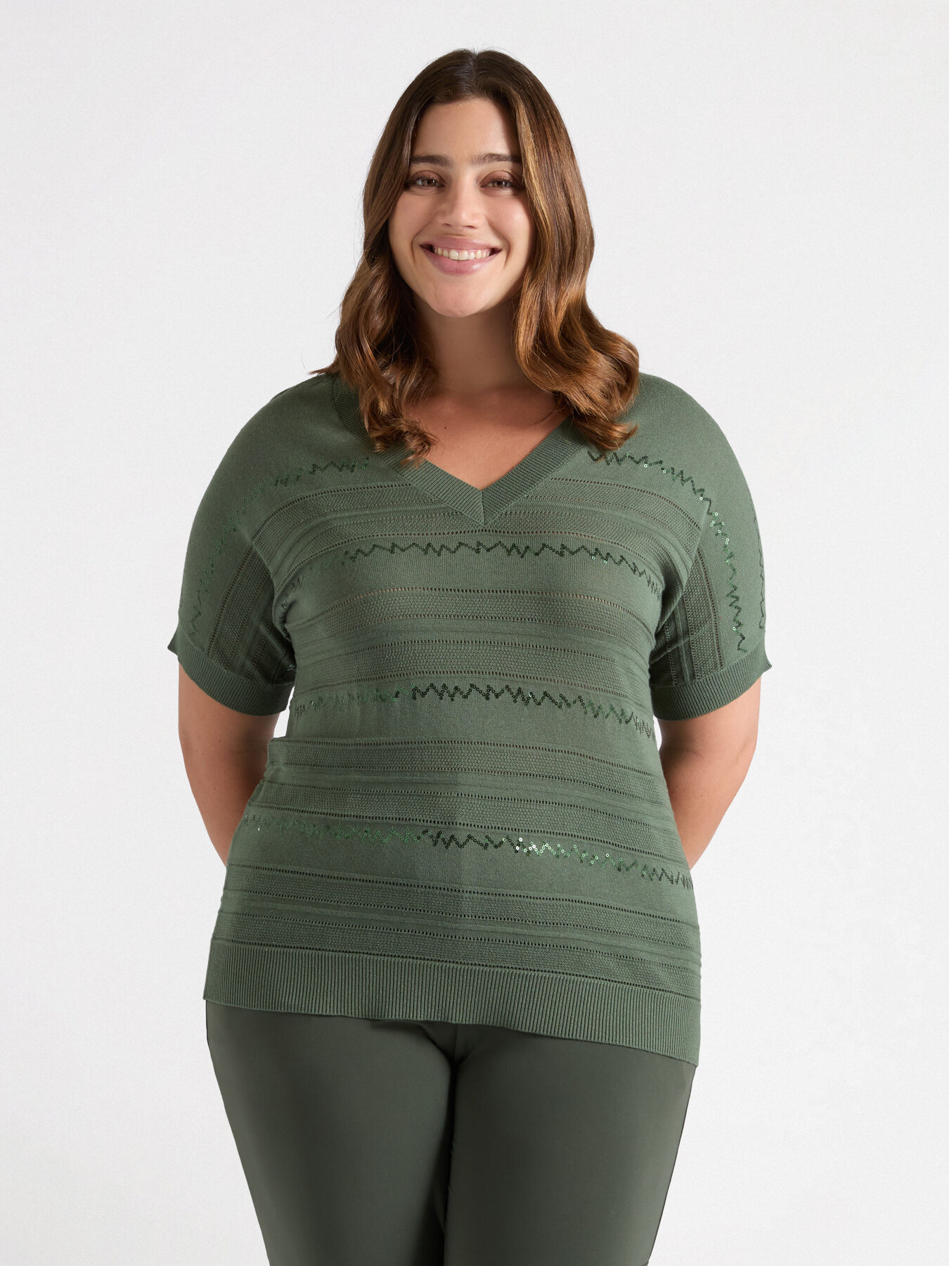 Bestickter Pullover image number 2