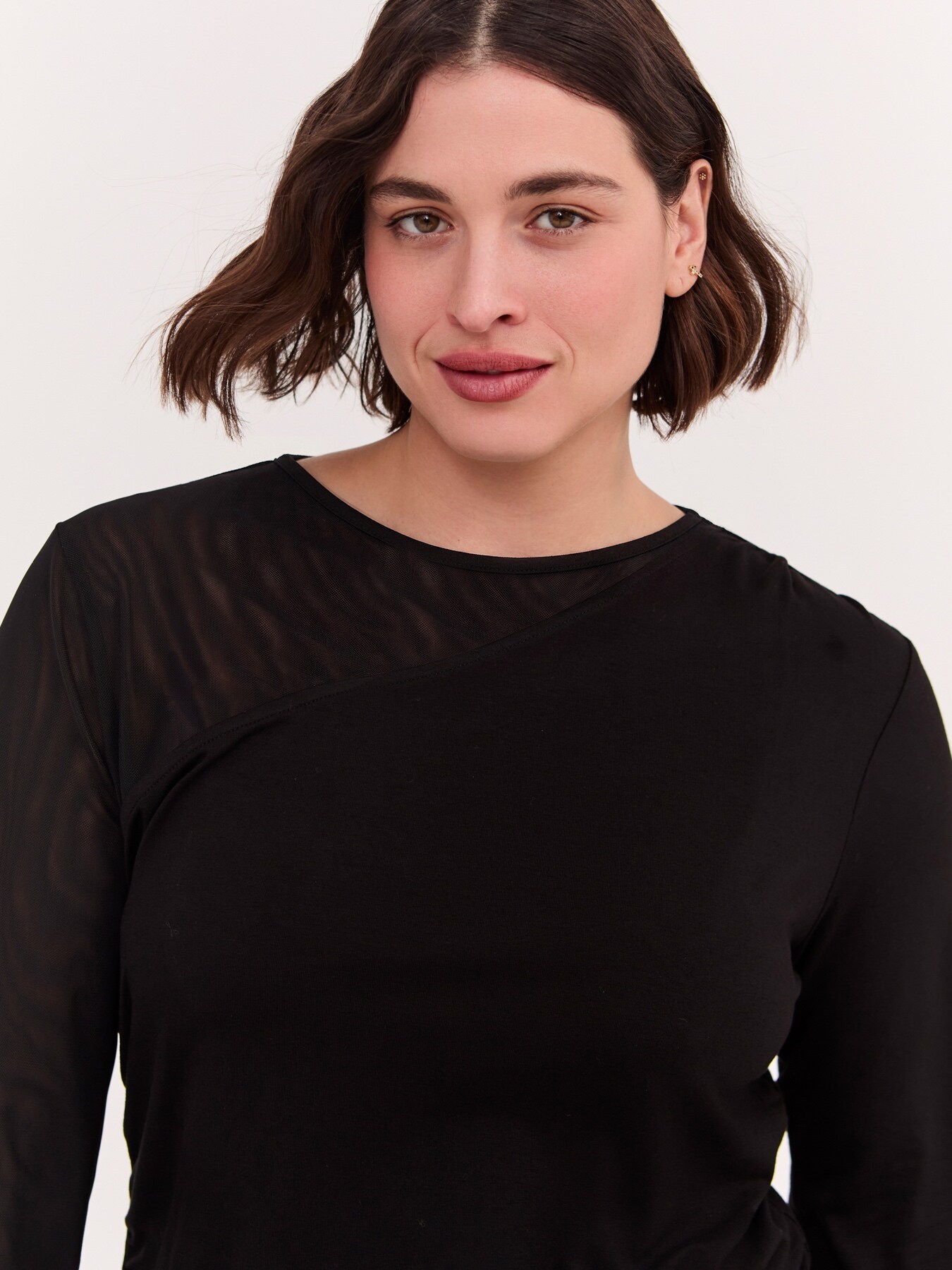 T-shirt with tulle insert image number 2