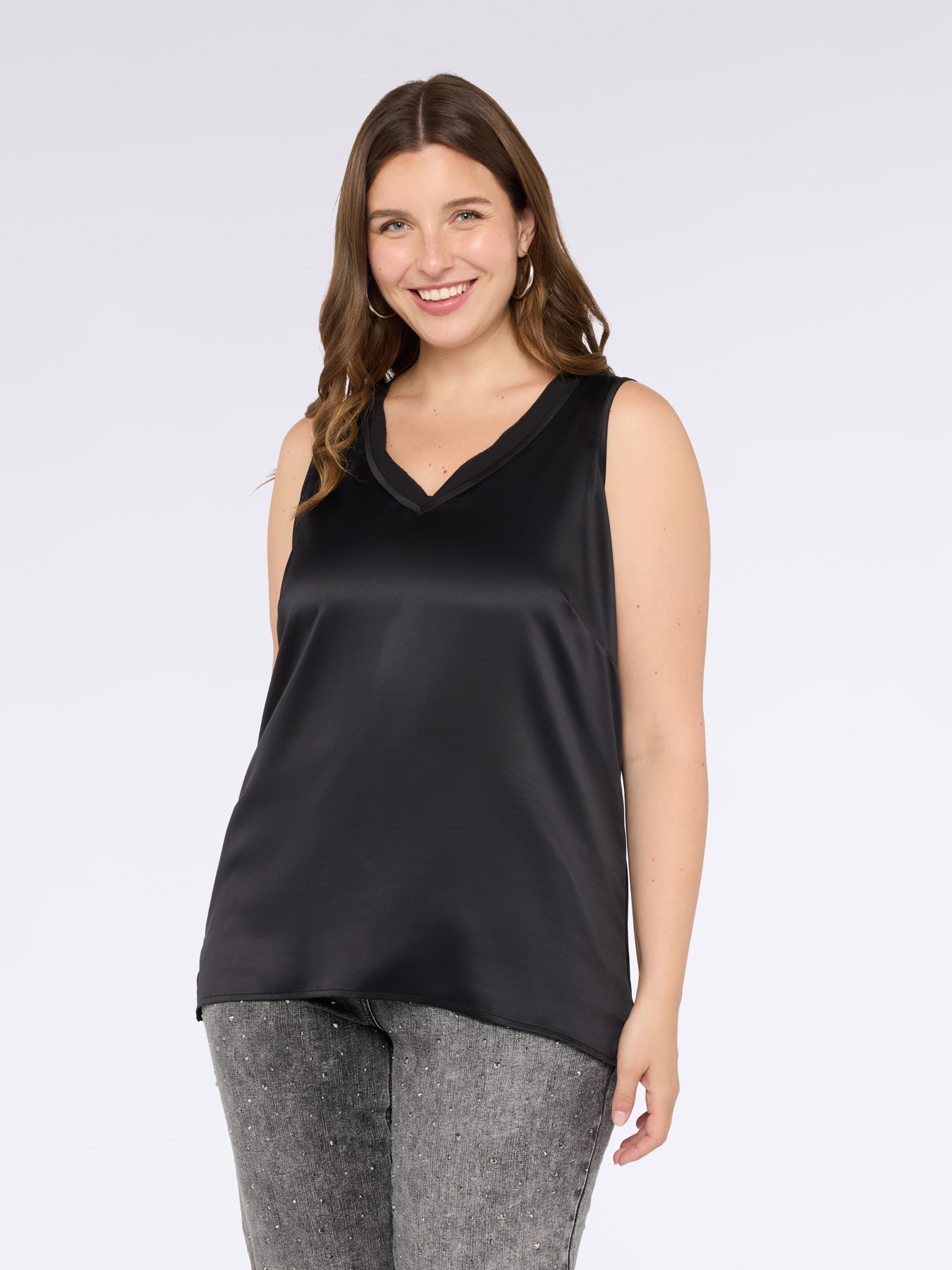Two-material top with V-neck image number 2