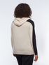 Maglia bicolore con cappuccio image number 1