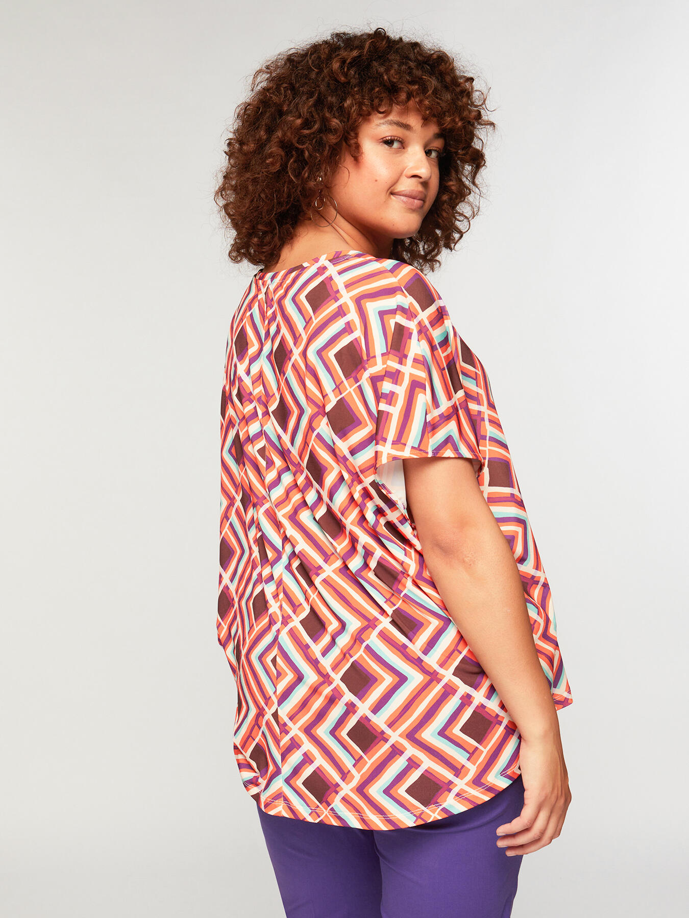 T-shirt with geometric print image number 1