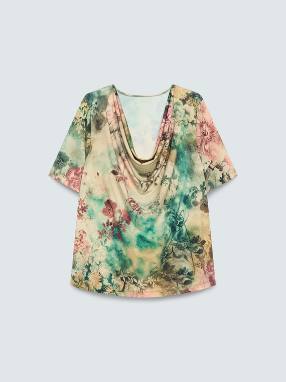 Jersey t-shirt with print and soft neckline