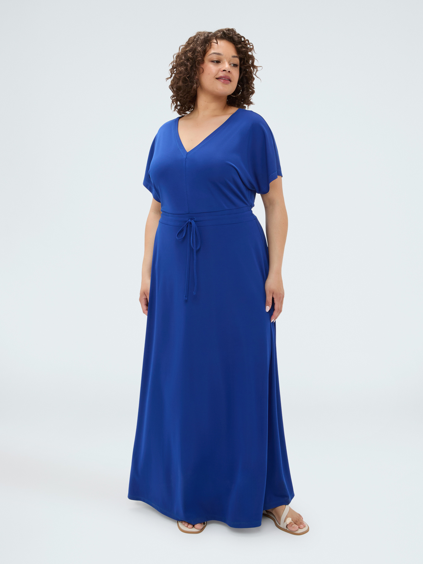 Pretty Kleid aus Jersey mit Kordelzug in der Taille image number 2