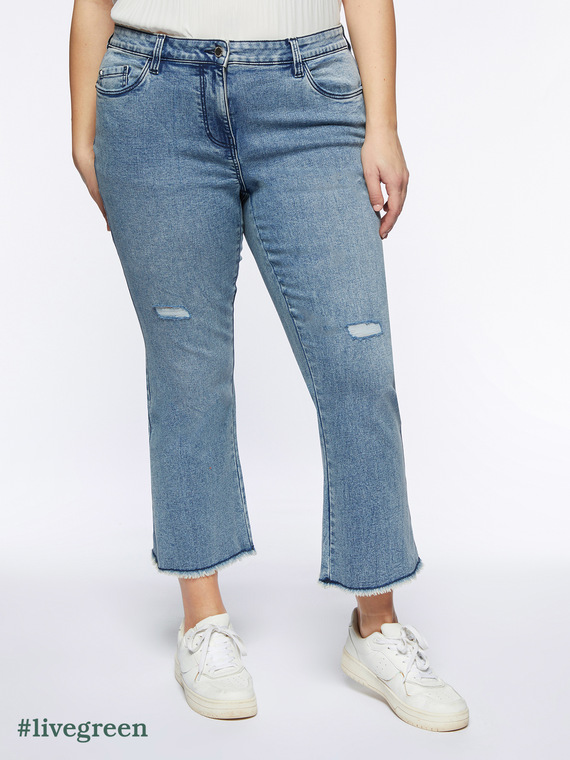 Kick flare jeans with tears