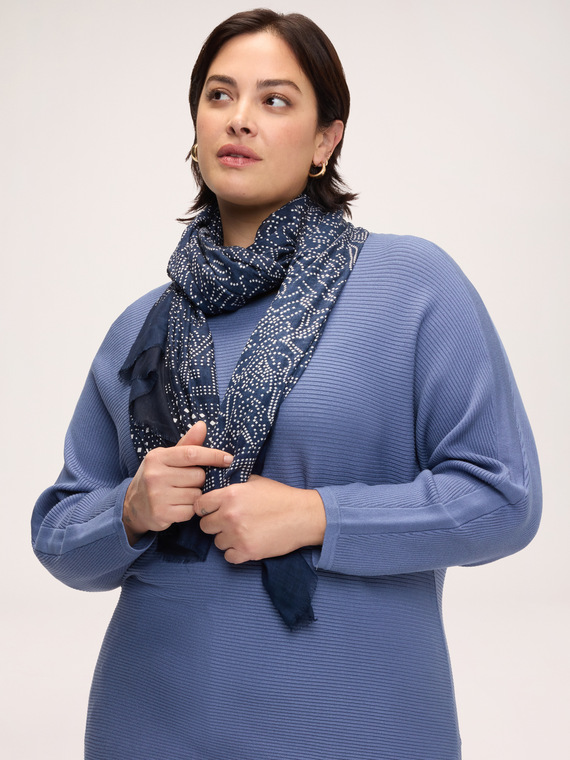 Printed viscose scarf
