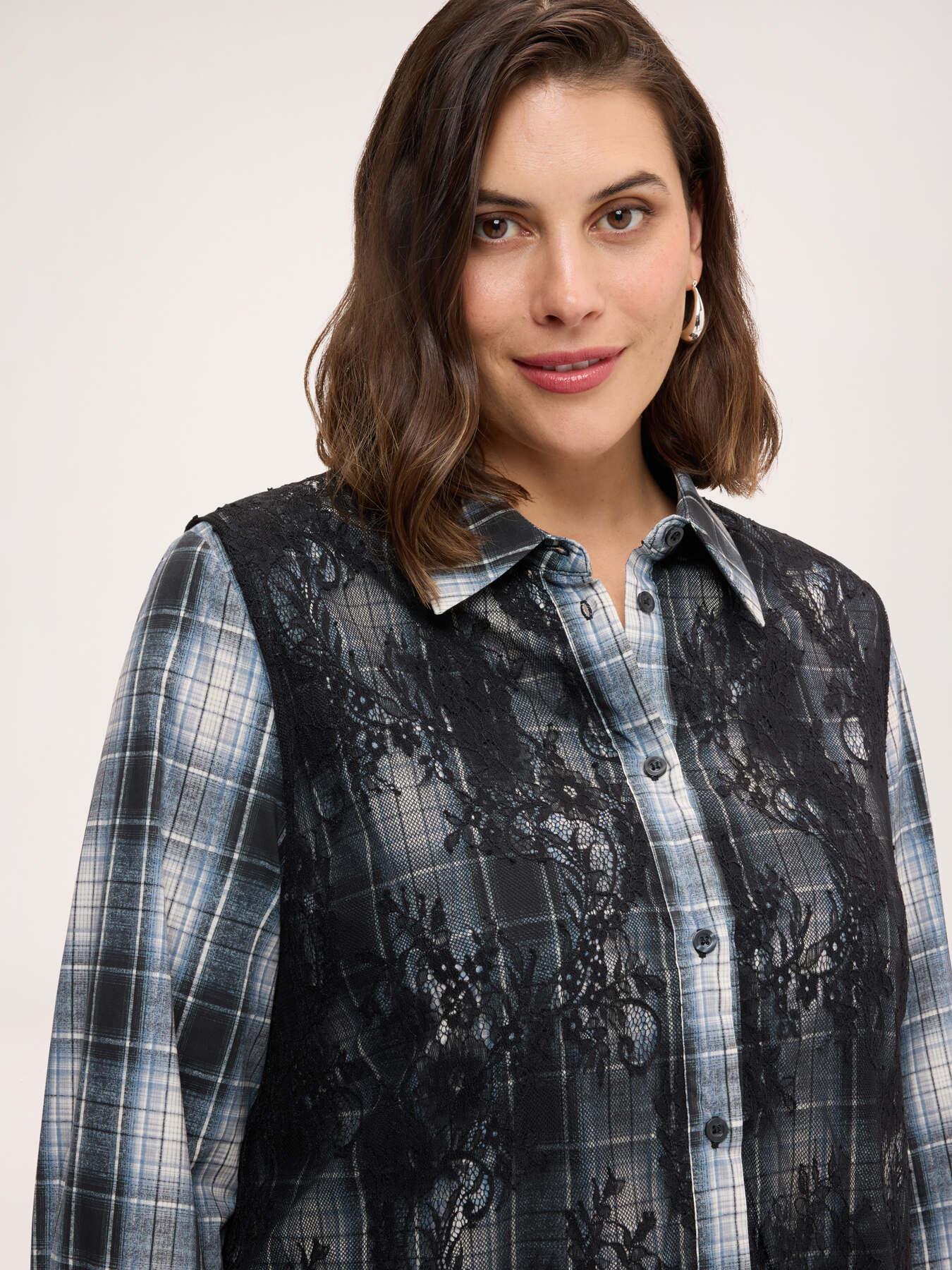 Checked shirt with floral lace inserts image number 3