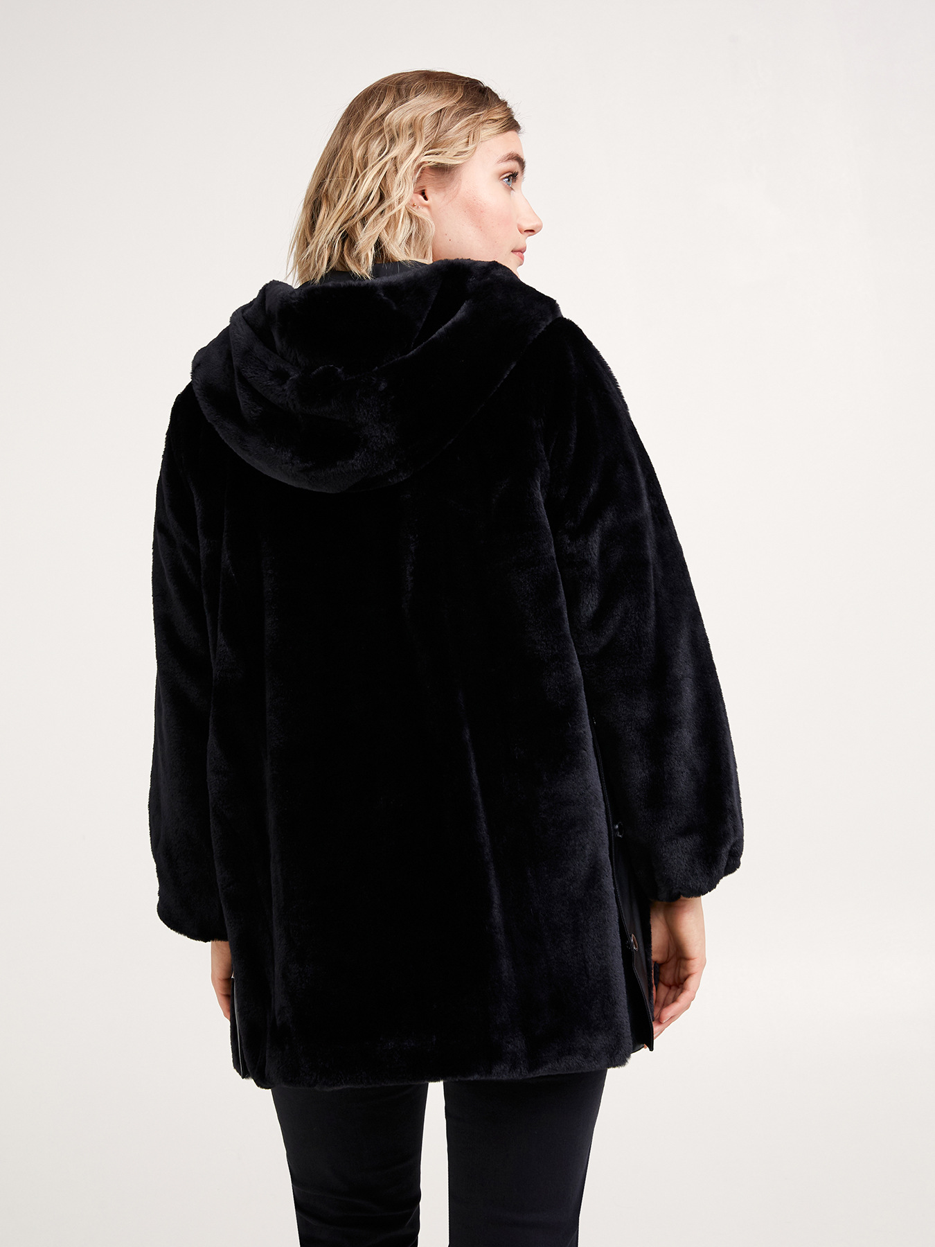 Cappotto in tessuto effetto pelliccia image number 1