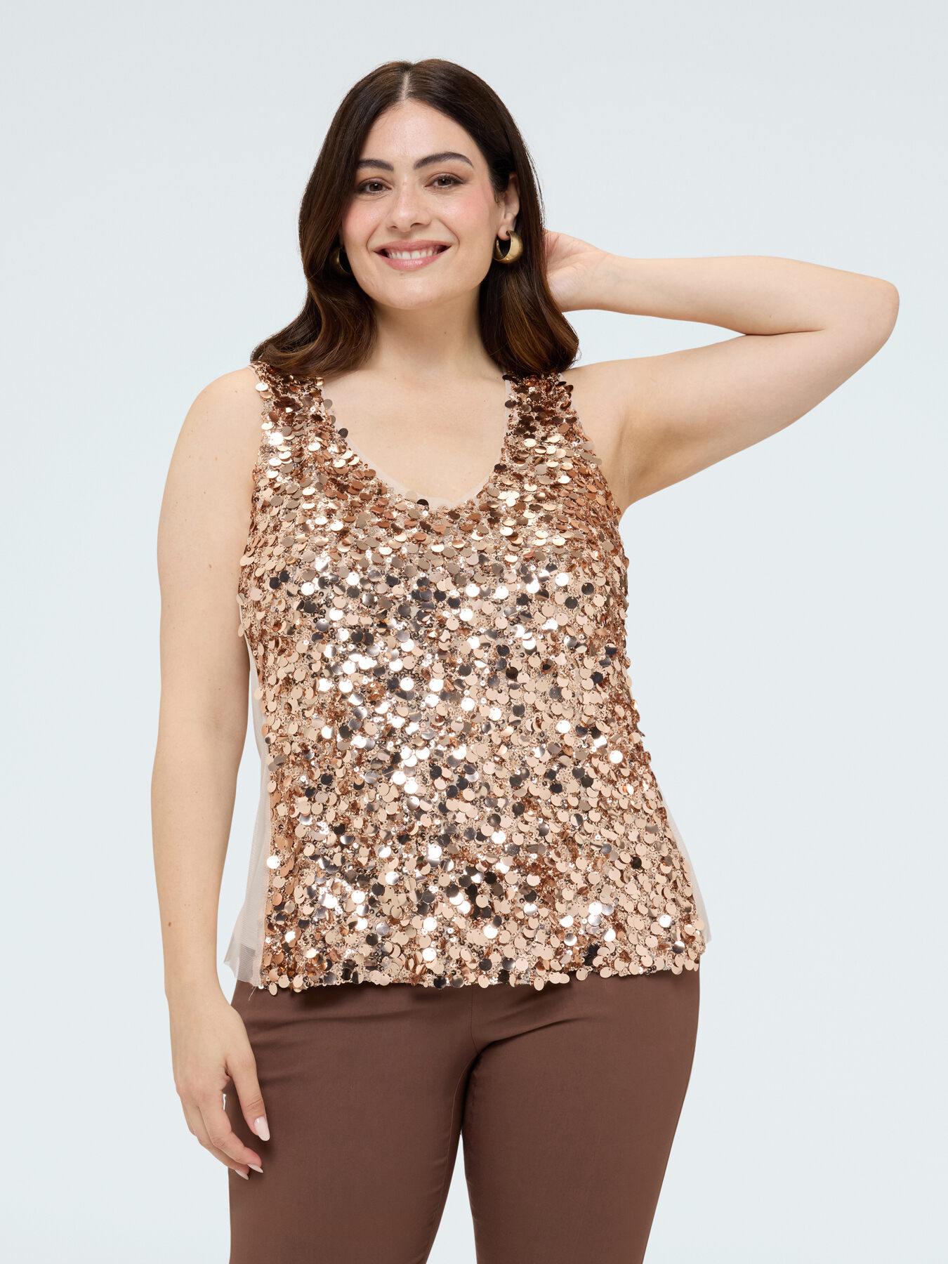 Top con paillettes e scollo a V image number 0