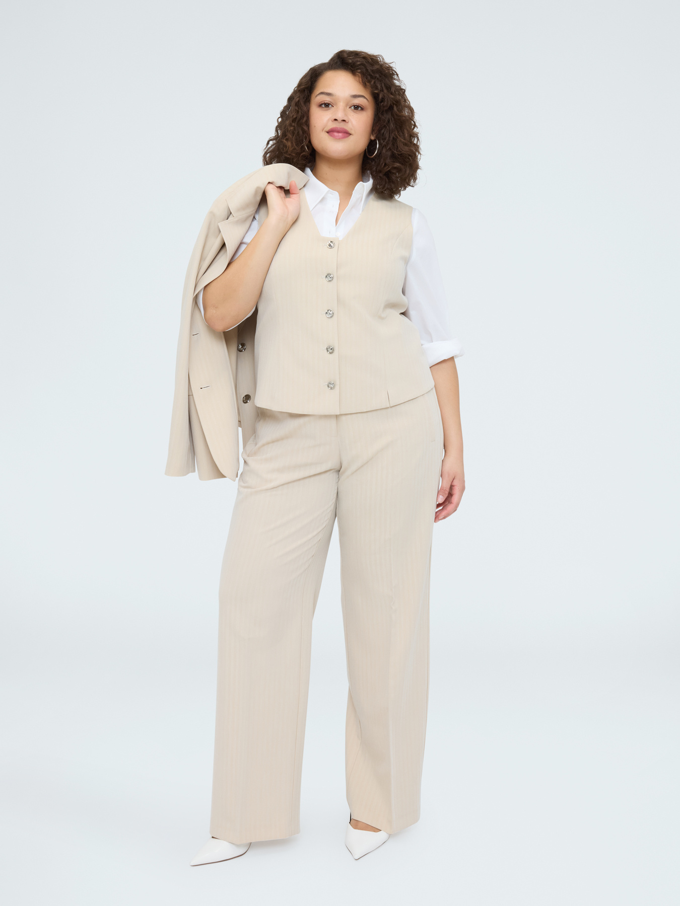 Vest with jewel buttons image number 2