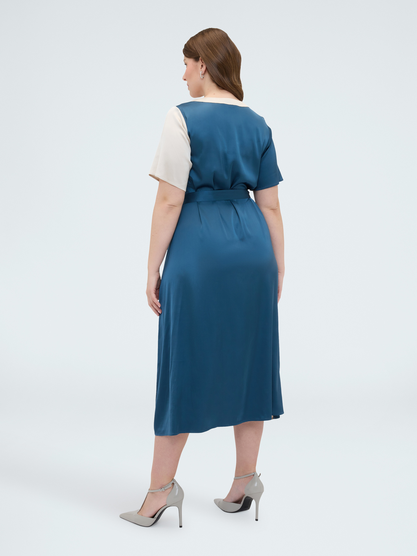Stretch satin dress with belt image number 1