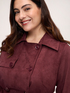 Zweireihiger Trenchcoat aus Soft-Touch-Material image number 3