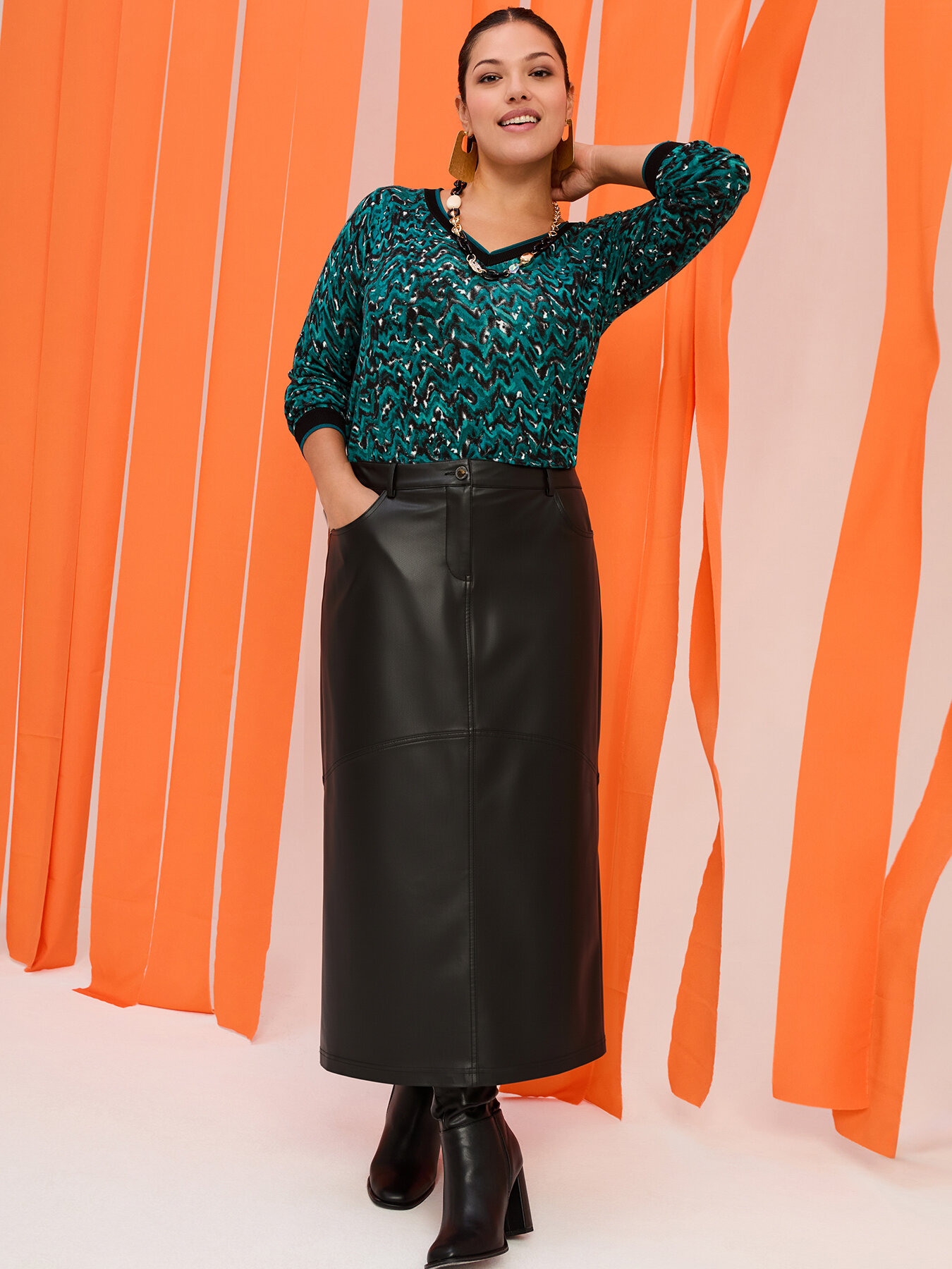 Camiseta con estampado abstracto image number 1