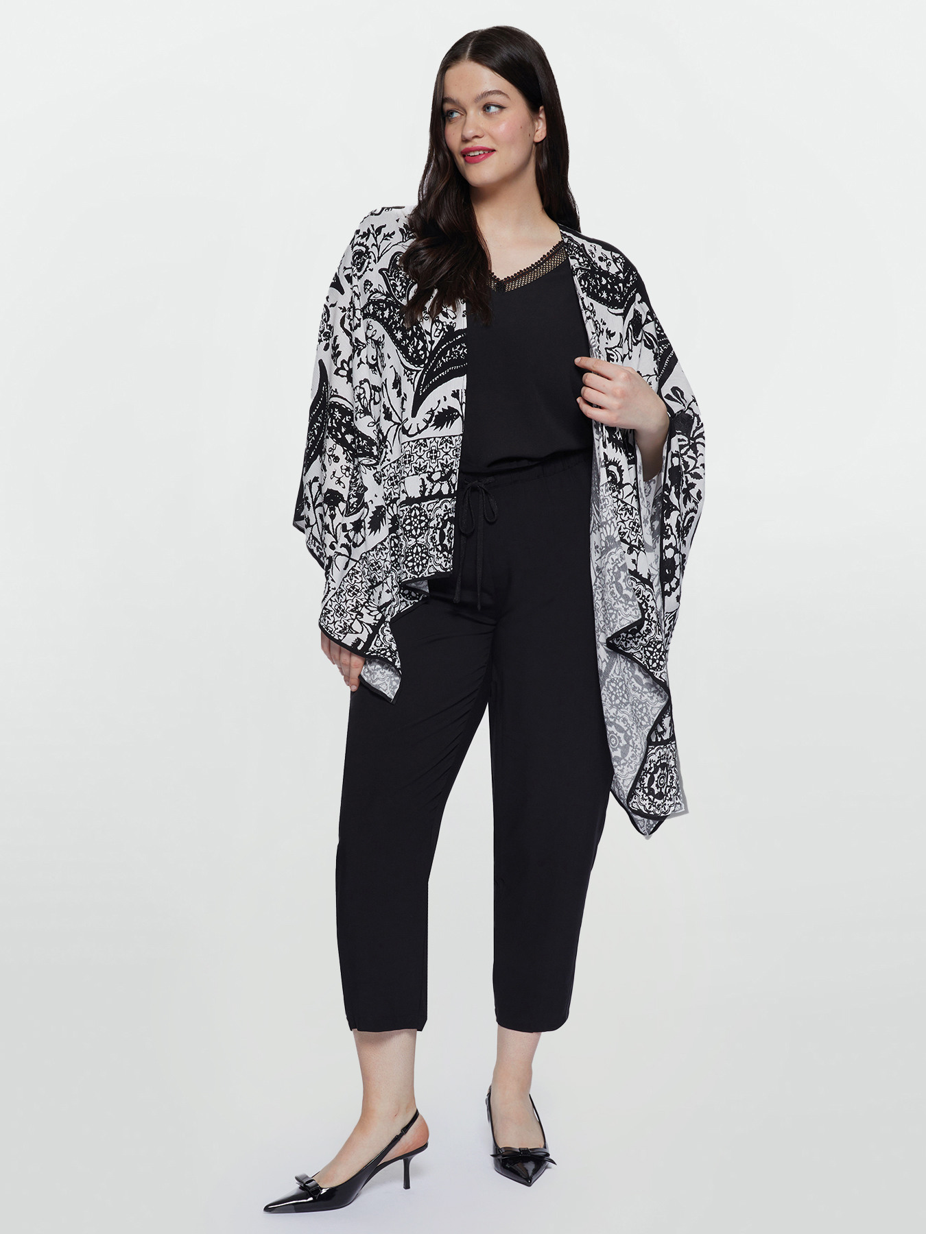 Pantaloni joggers image number 2