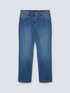 Gerade geschnittene Jeans image number 4