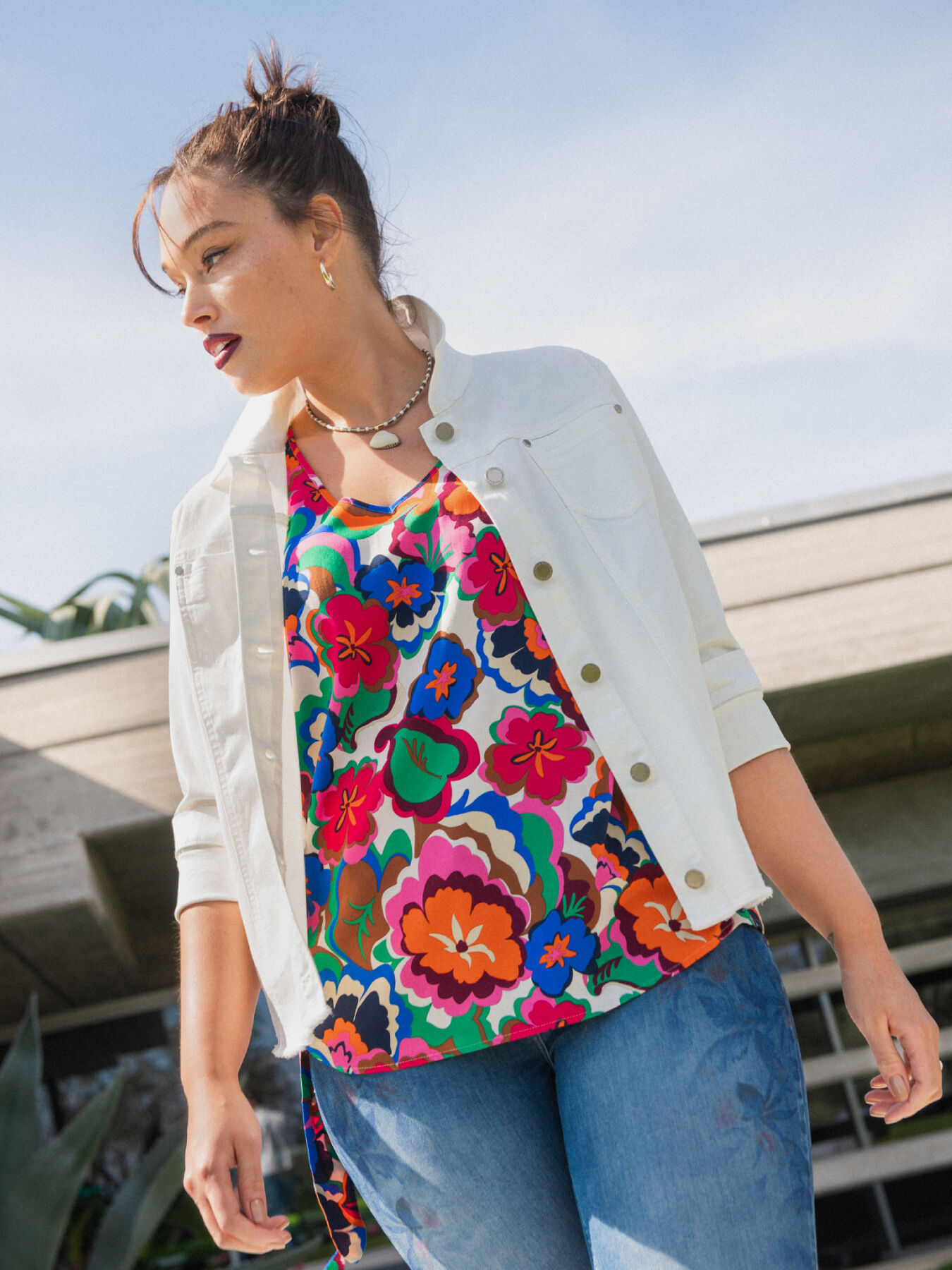 Bluse mit Pop-Blumendruck image number 0