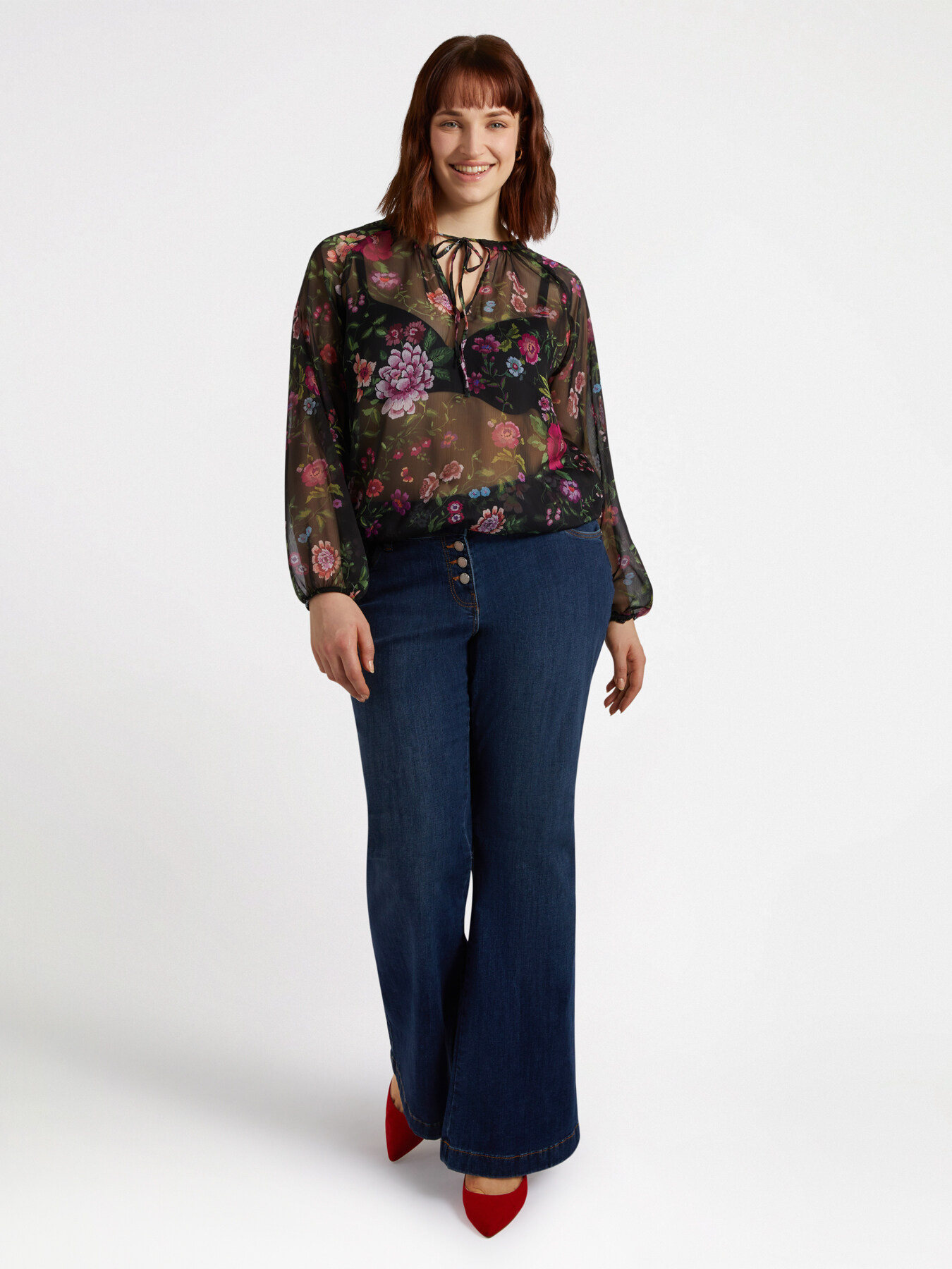 Blouse &agrave; fleurs en georgette image number 0