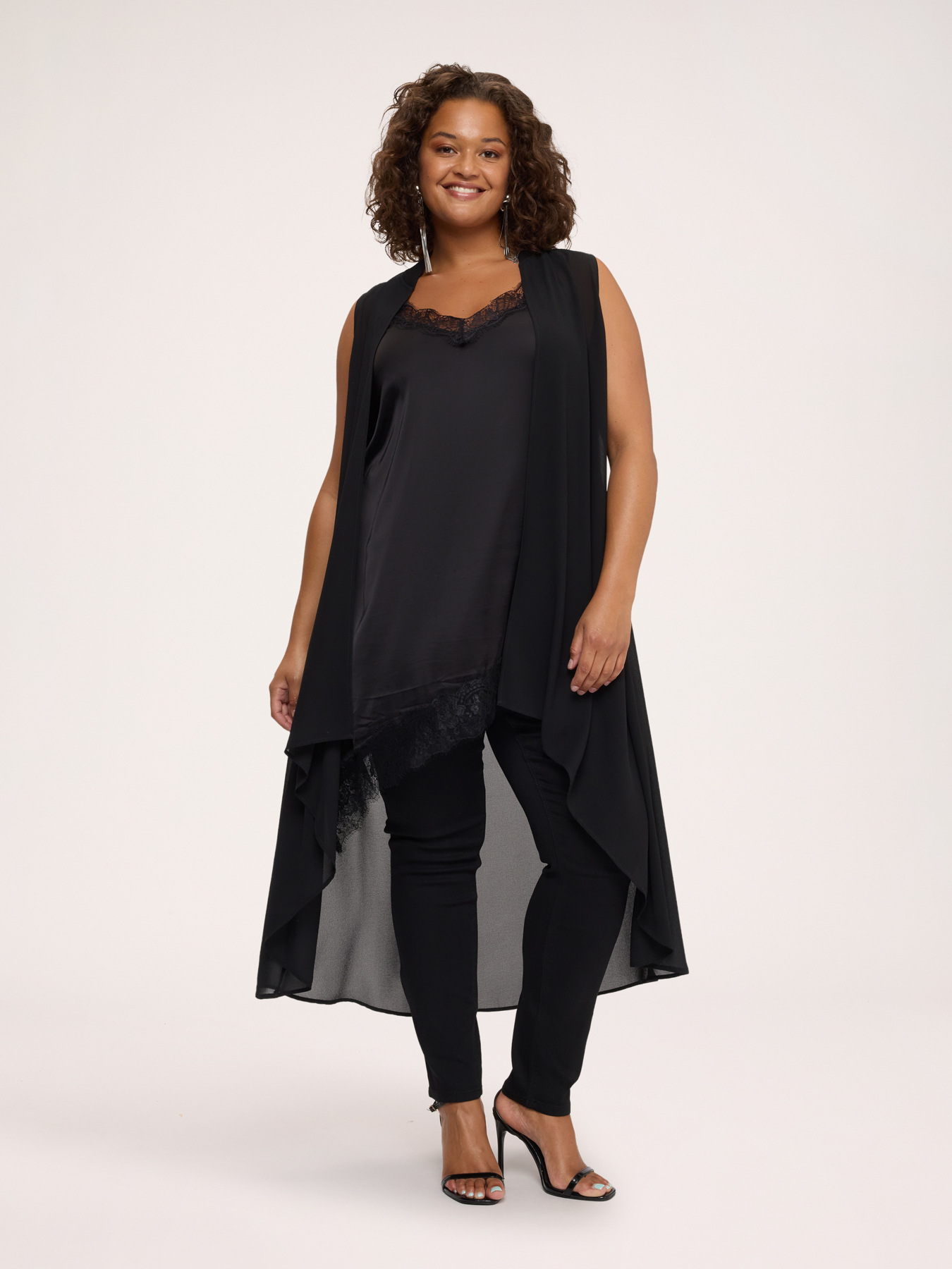 Maxi Gilet in georgette with asymmetric hem image number 3