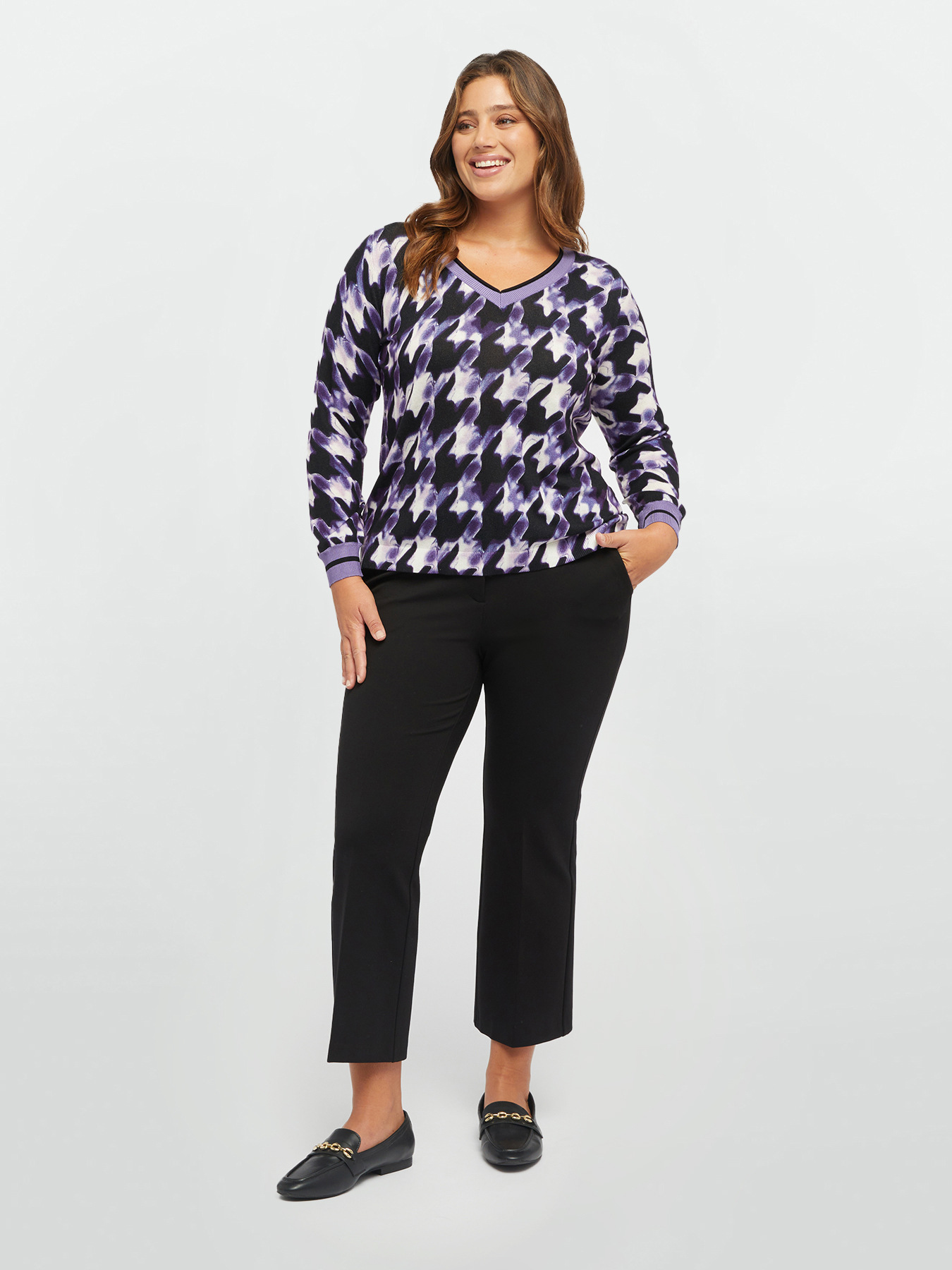 Sweater with houndstooth print image number 3