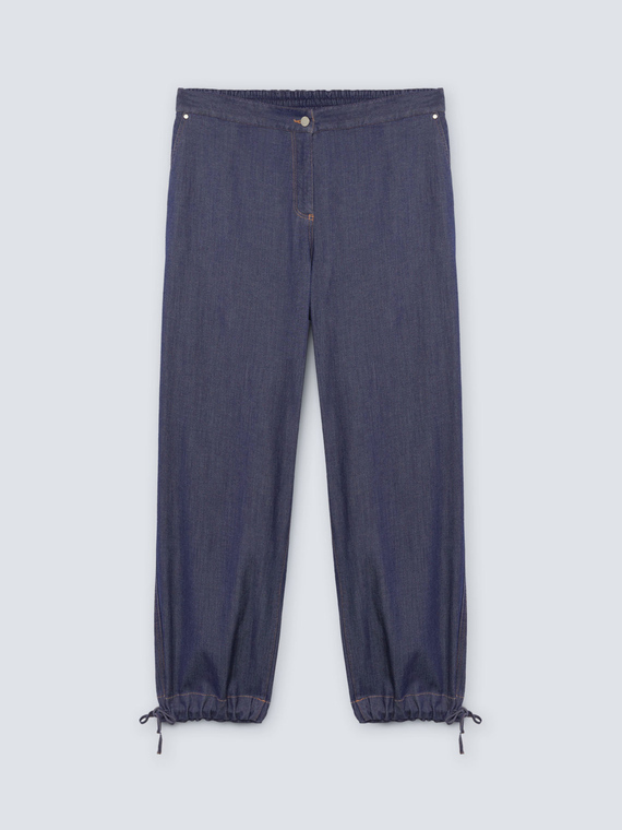Wide flowing jeans with drawstring on the hem